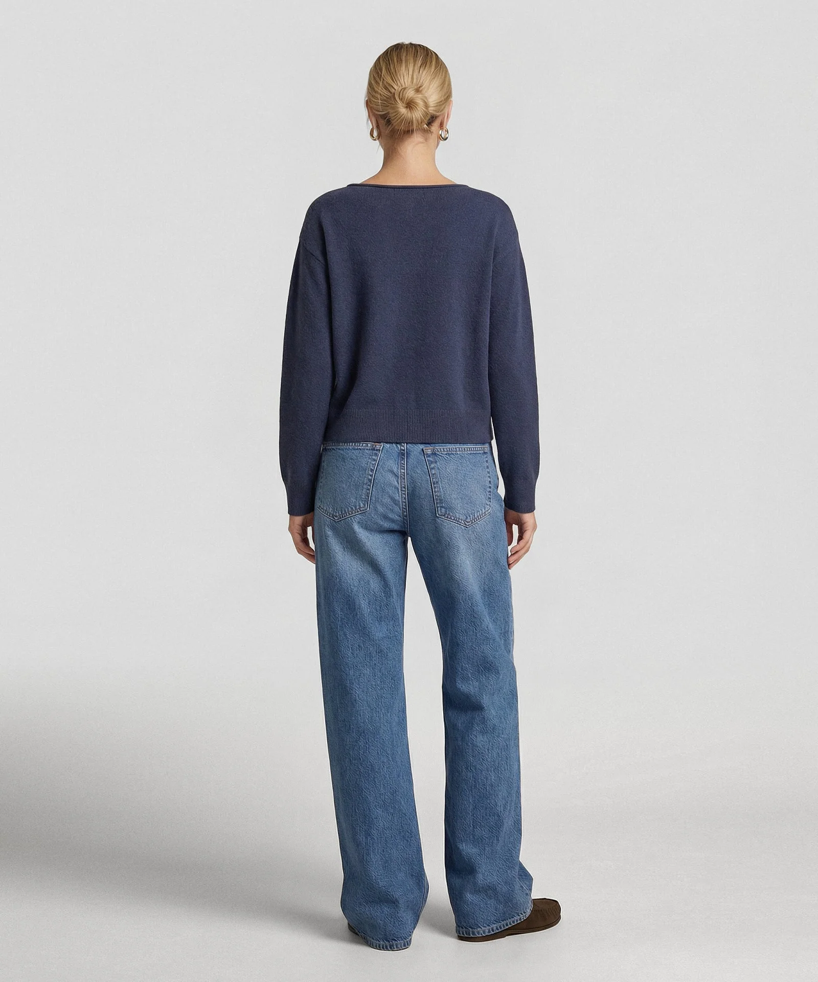 Basic Cashmere Boatneck Sweater - Image 4
