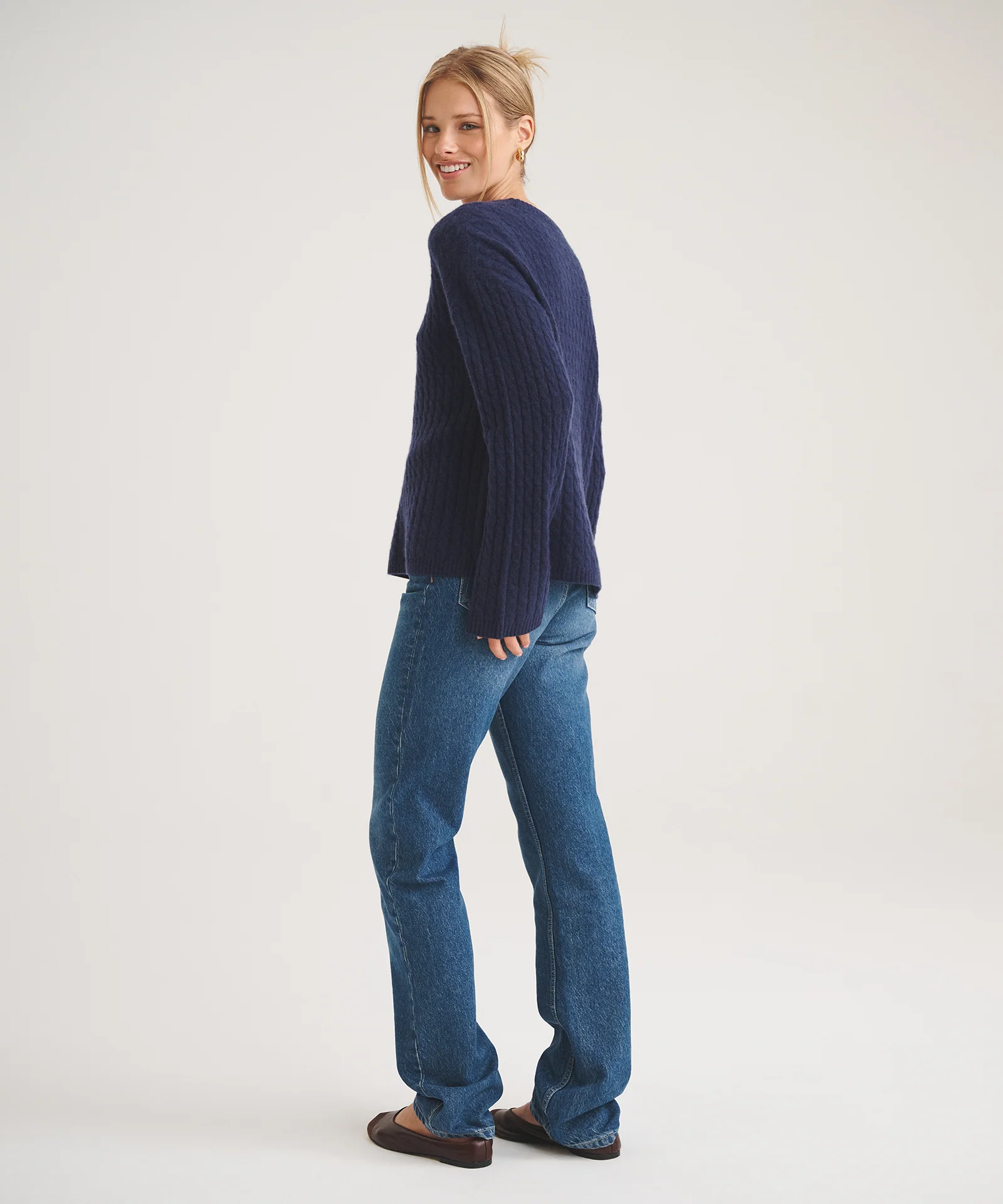 Basic Cashmere Cable Knit Crewneck Sweater - Image 10
