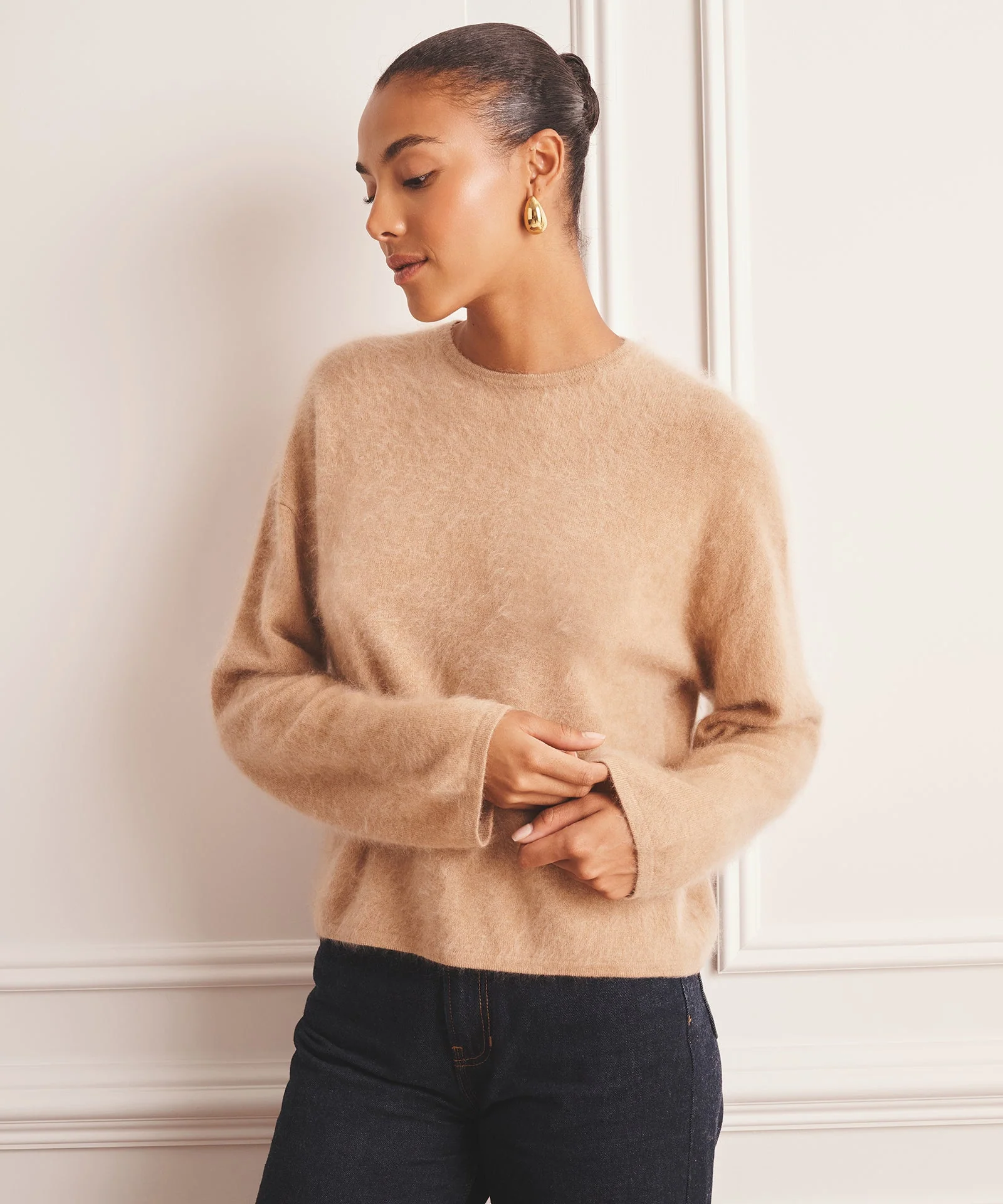 Brushed Luxe Cashmere Crewneck Sweater - Image 12