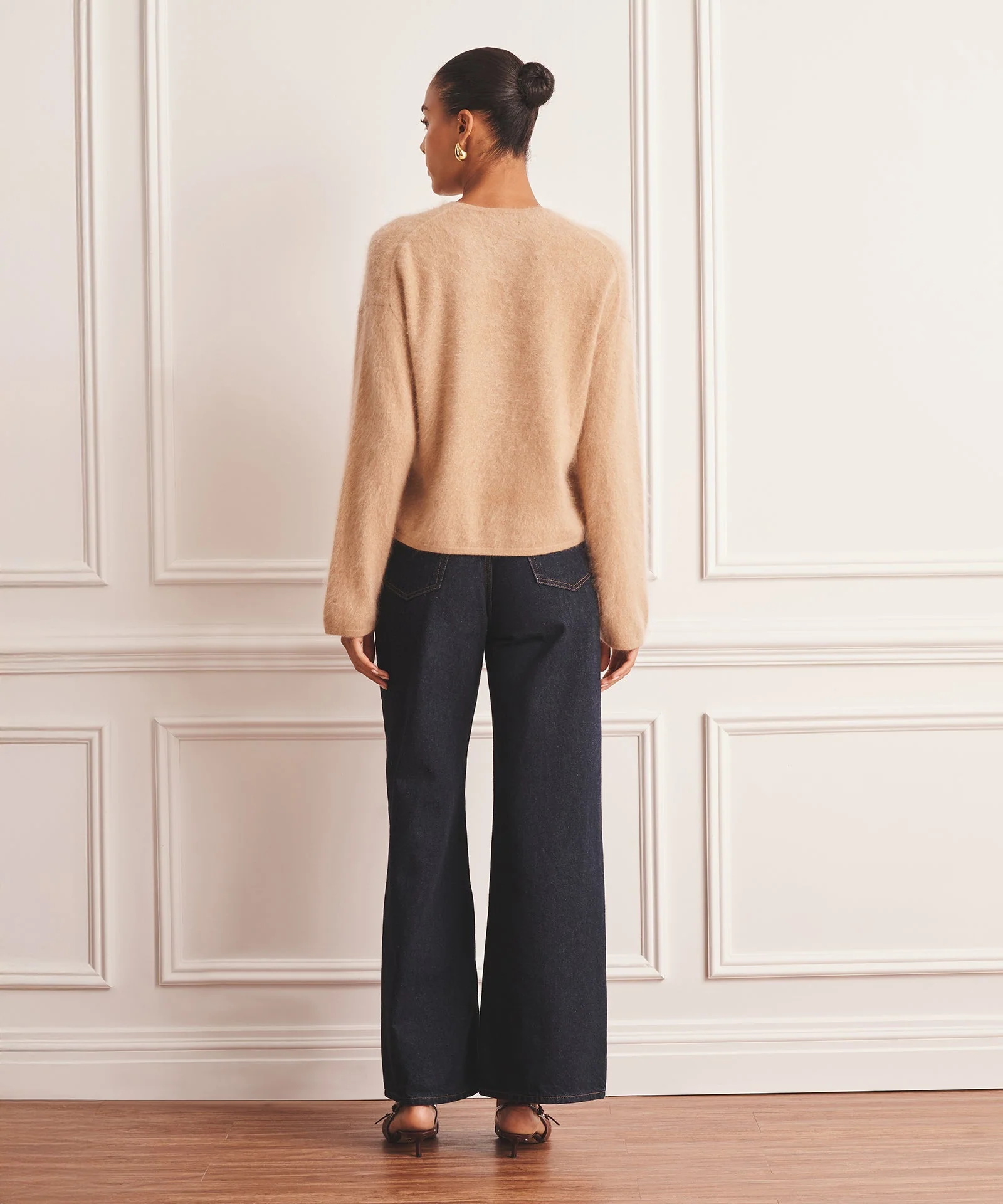 Brushed Luxe Cashmere Crewneck Sweater - Image 14