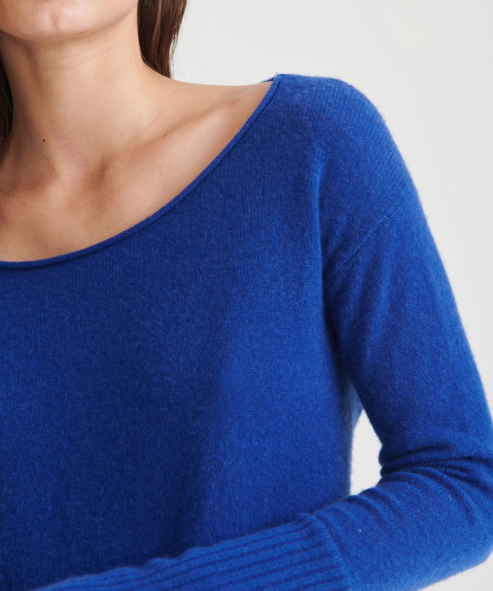 Lightweight Cashmere Boatneck Sweater - Image 20