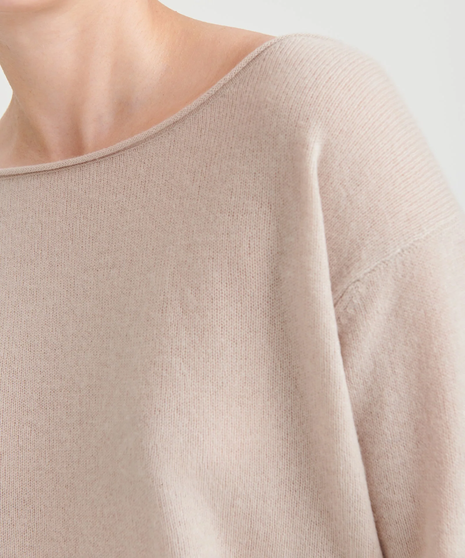 Lightweight Cashmere Boatneck Sweater - Image 28