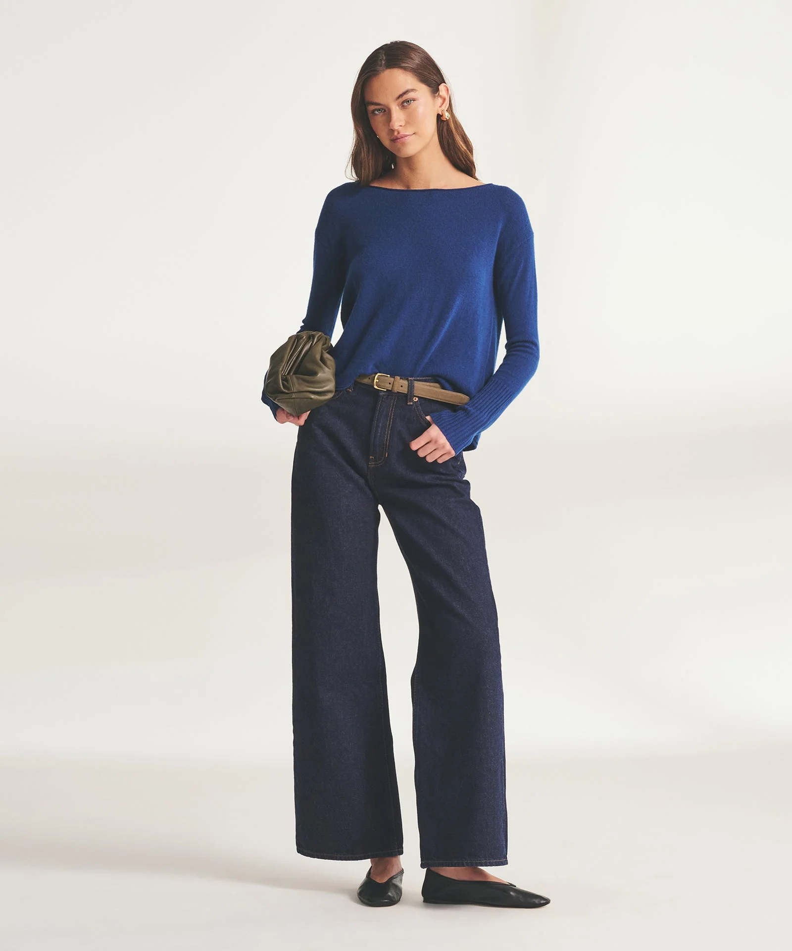 Lightweight Cashmere Boatneck Sweater - Image 44