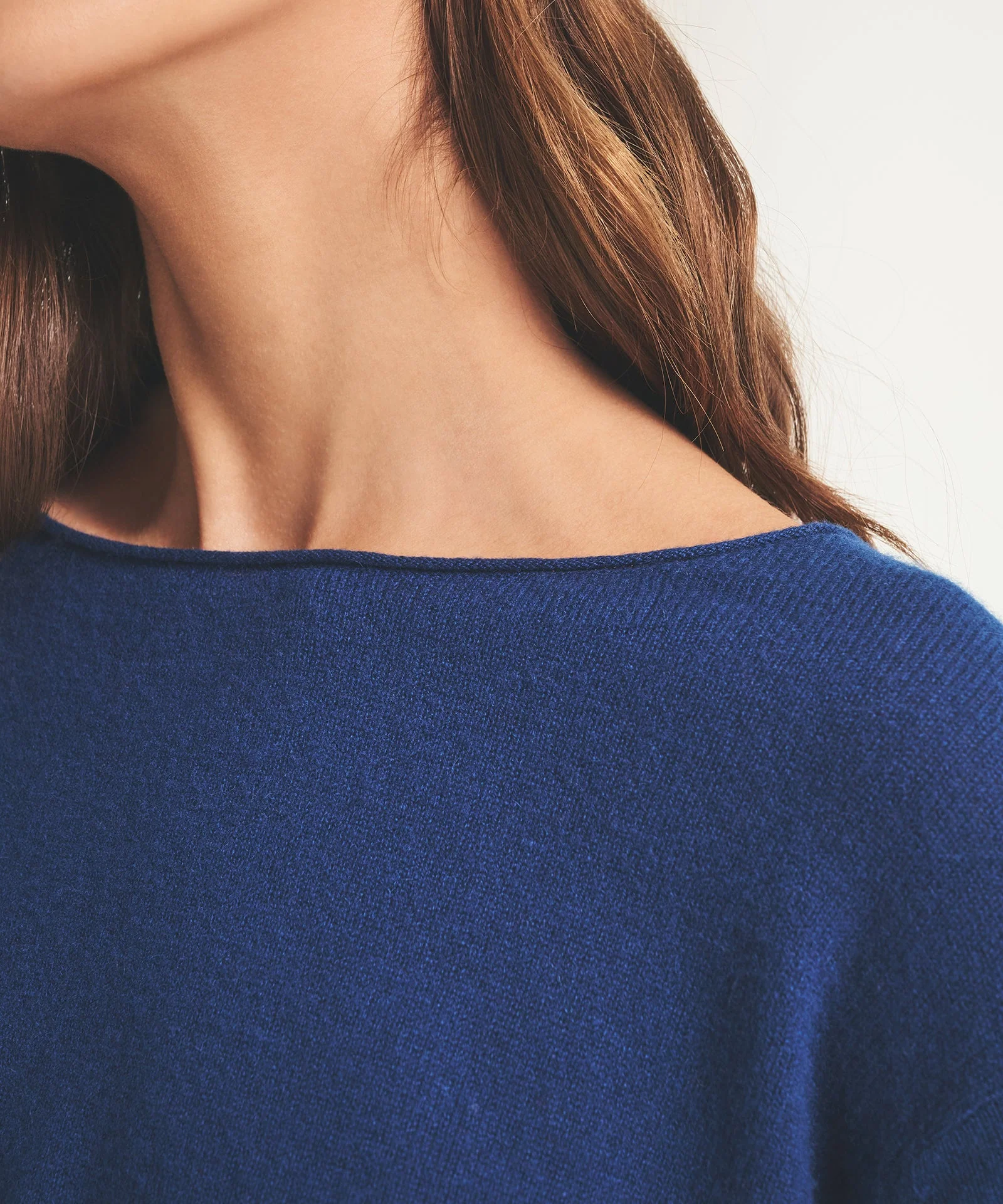 Lightweight Cashmere Boatneck Sweater - Image 45