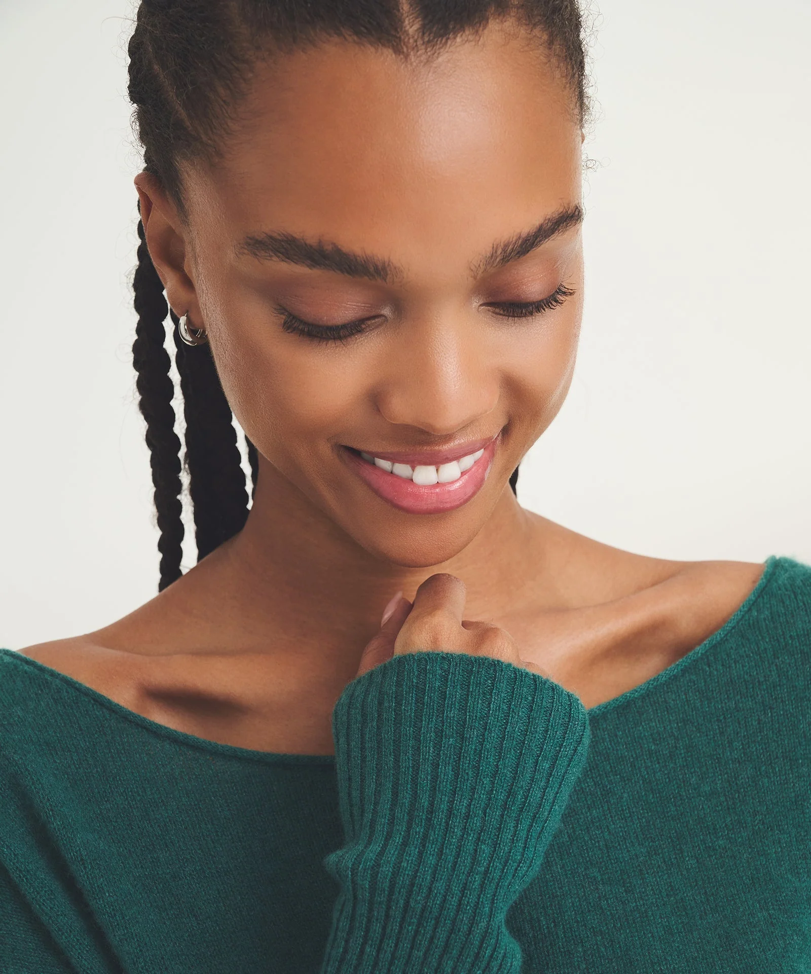 Lightweight Cashmere Boatneck Sweater - Image 5