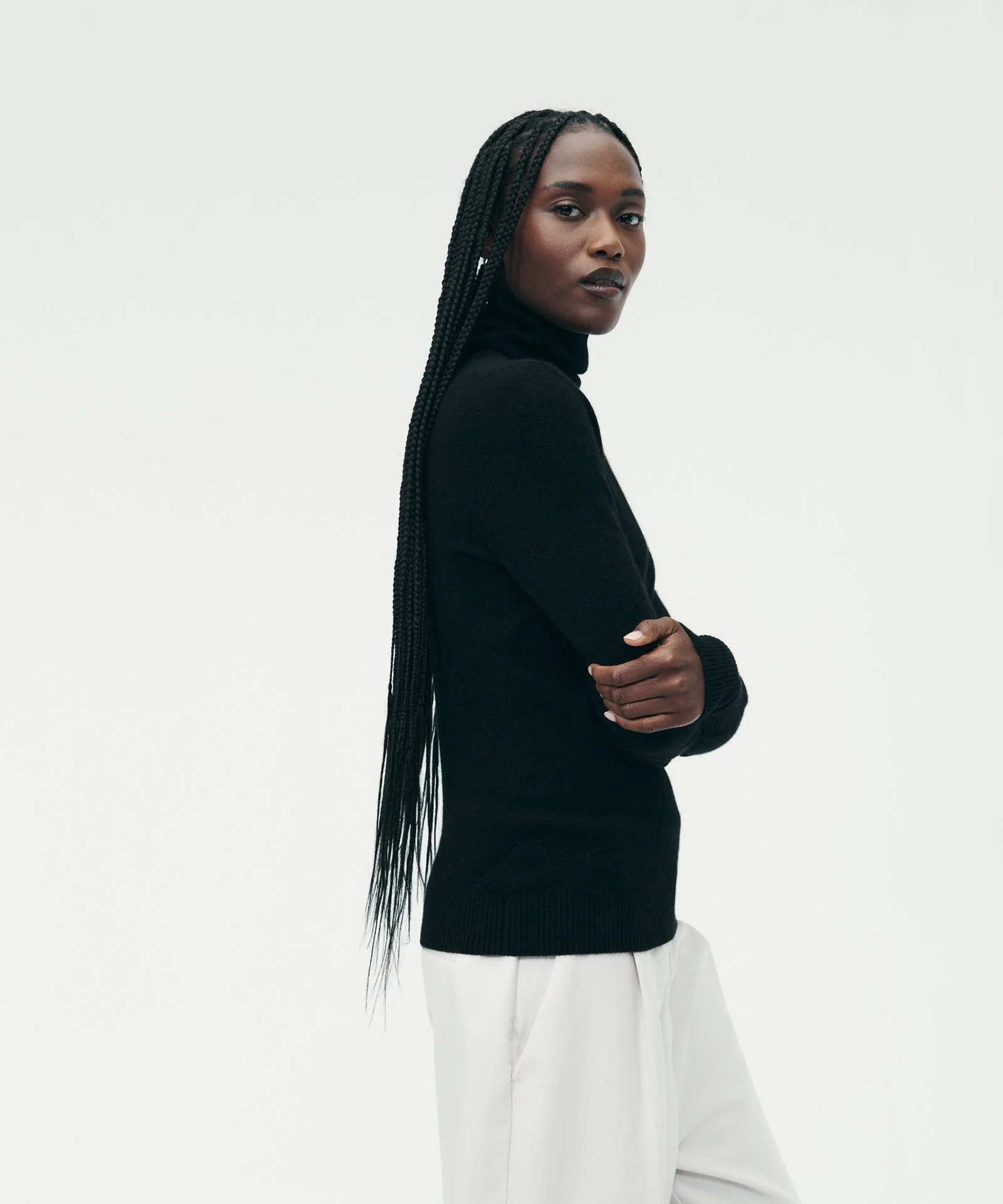 Signature Cashmere Classic Turtleneck - Image 12