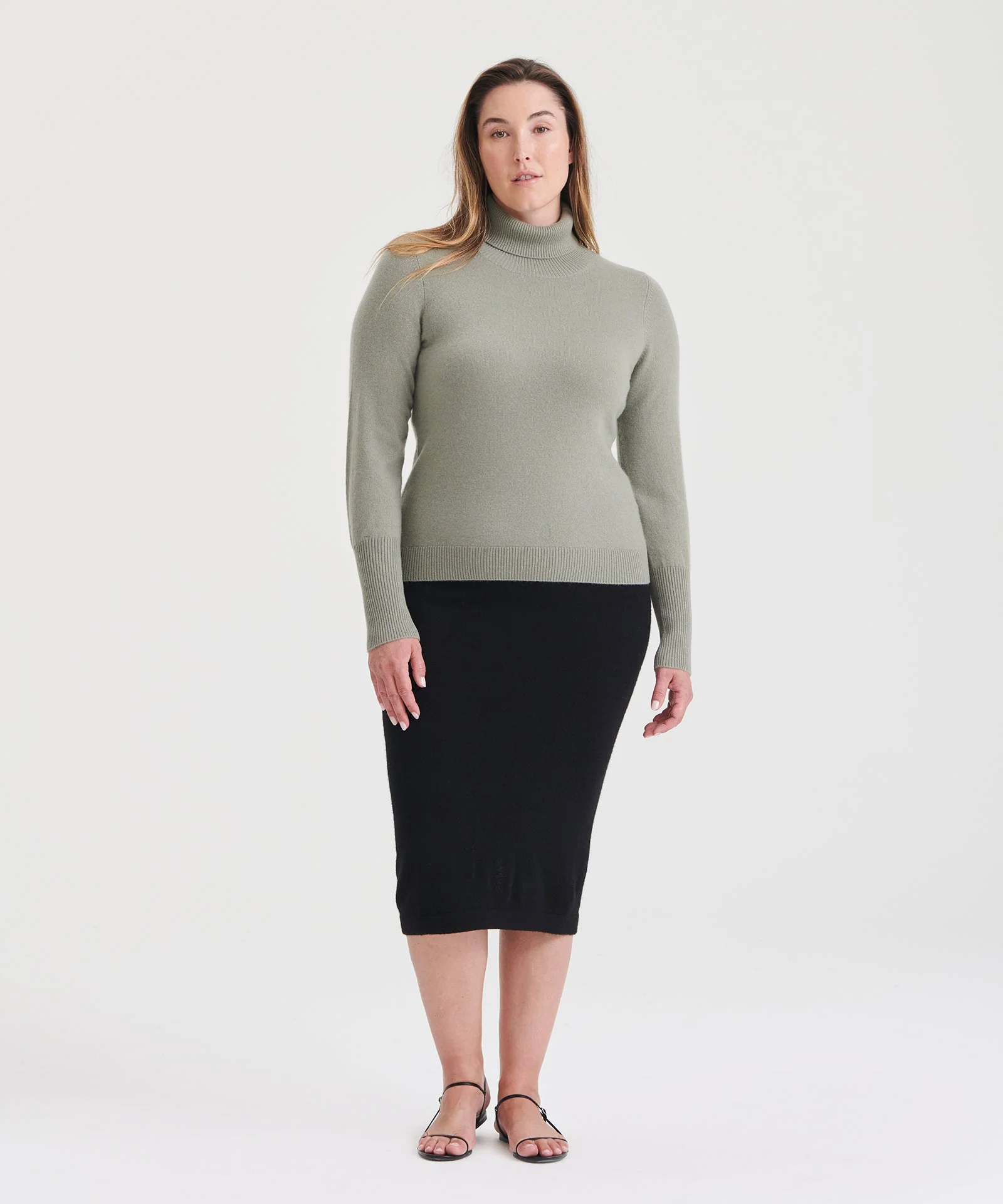 Signature Cashmere Classic Turtleneck - Image 28