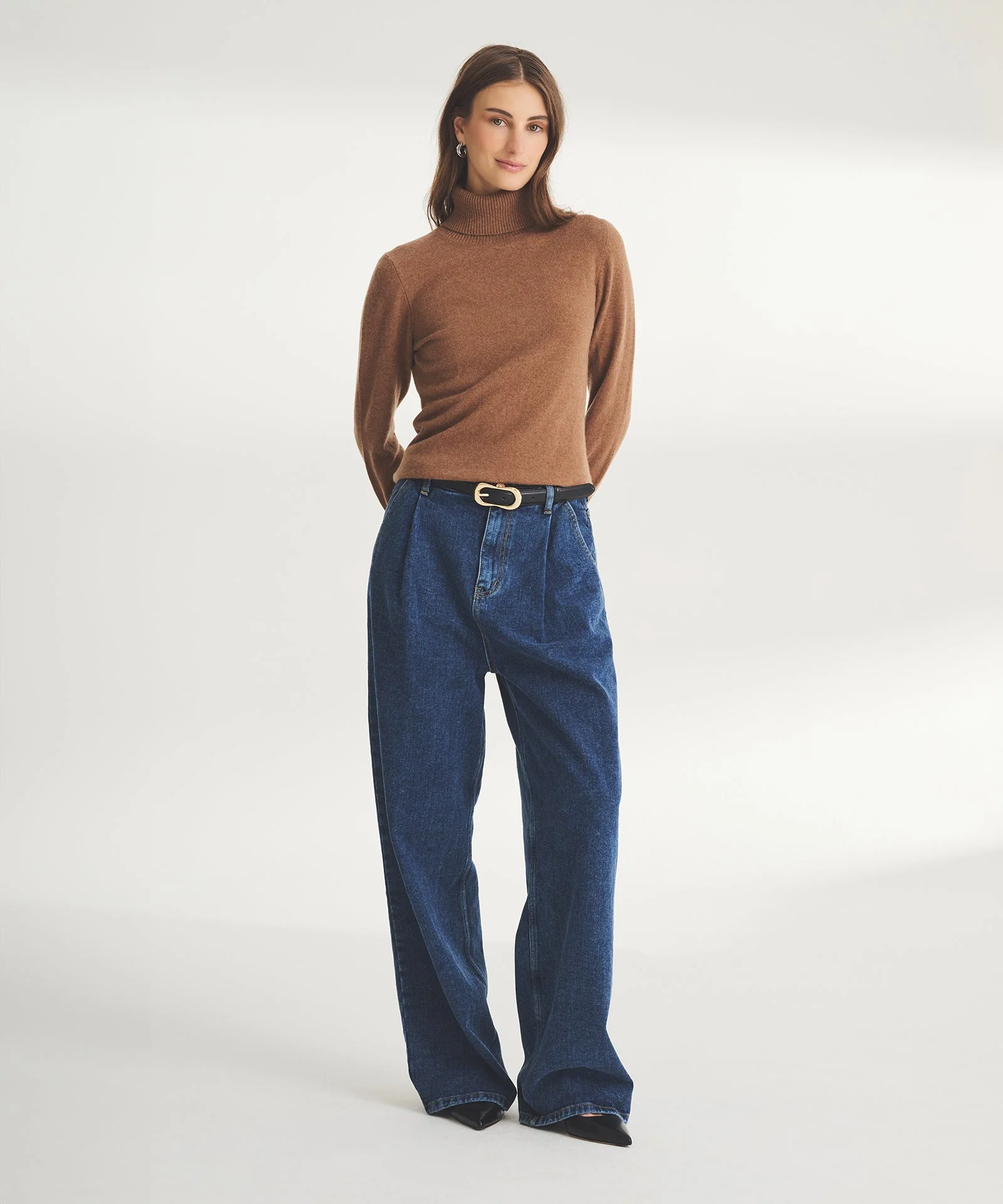 Signature Cashmere Classic Turtleneck - Image 40