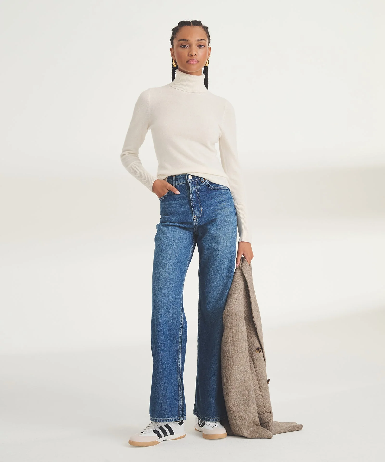 Signature Cashmere Classic Turtleneck - Image 47