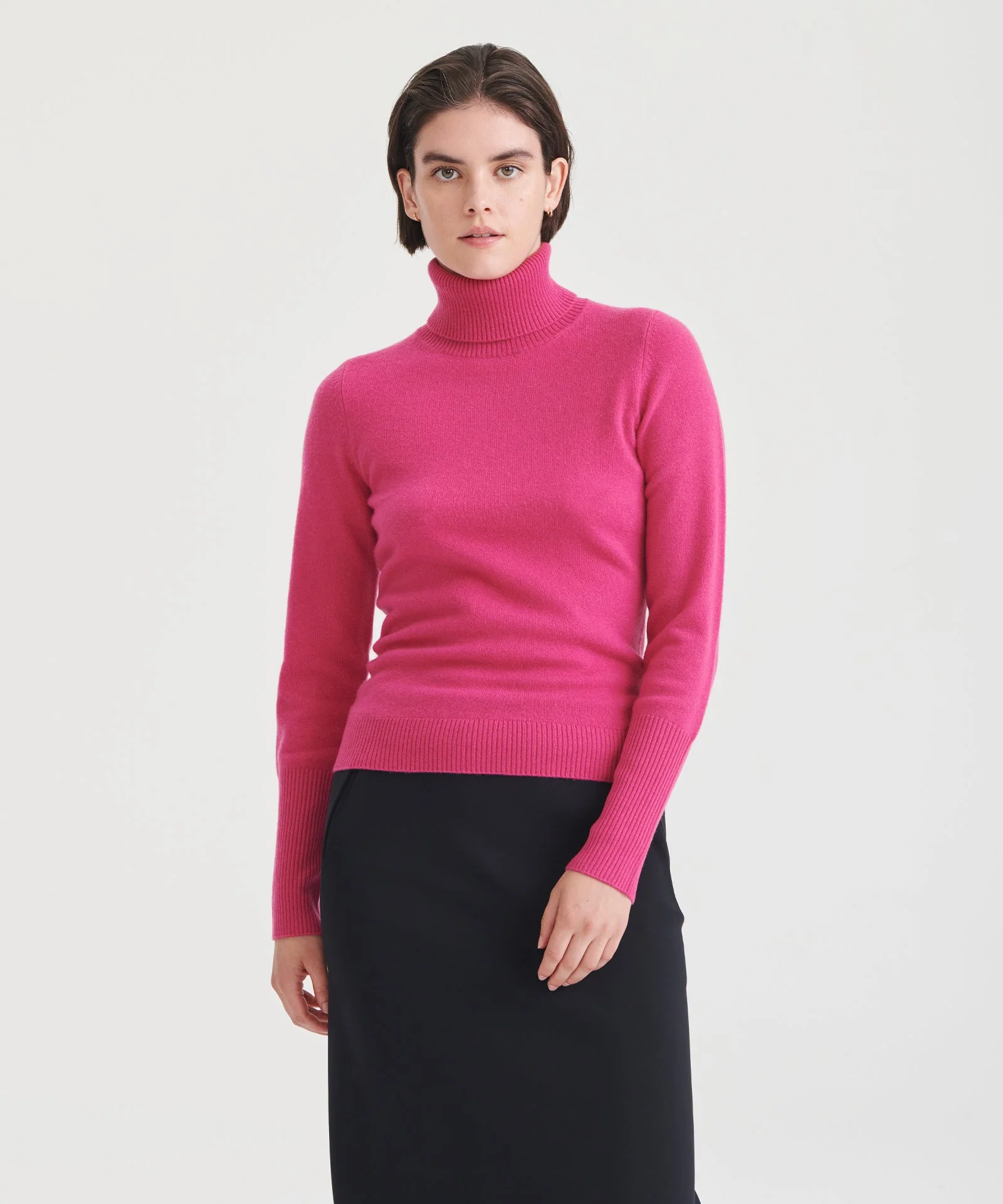 Signature Cashmere Classic Turtleneck - Image 9