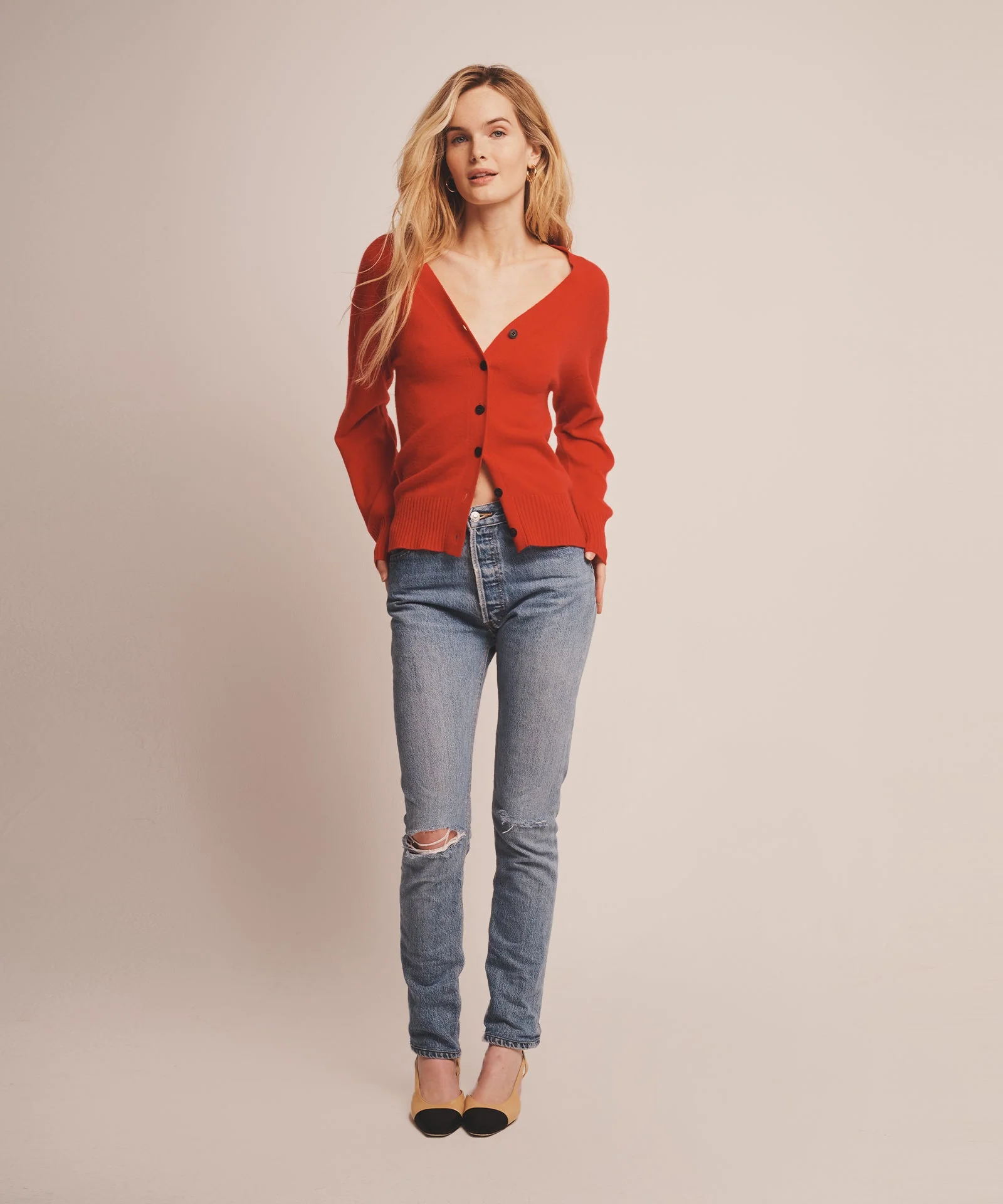 Signature Cashmere Fitted Cardigan - Image 5