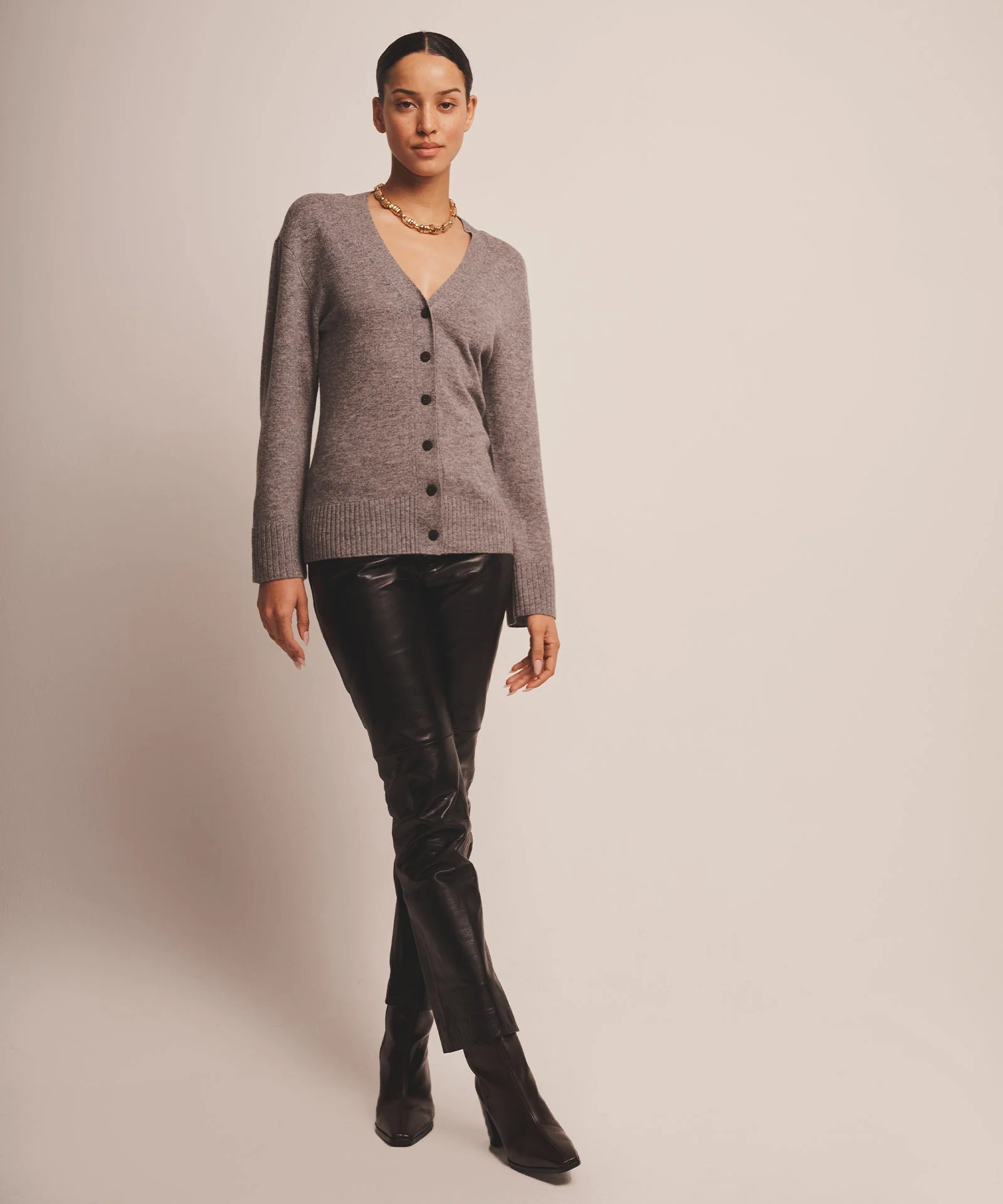 Signature Cashmere Fitted Cardigan - Image 8