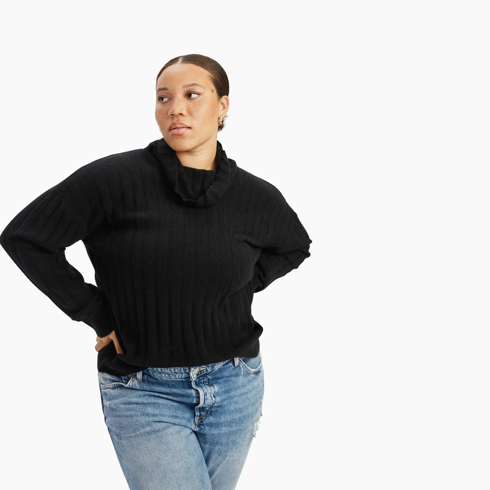 Cashmere Relaxed Ribbed Turtleneck - Image 4