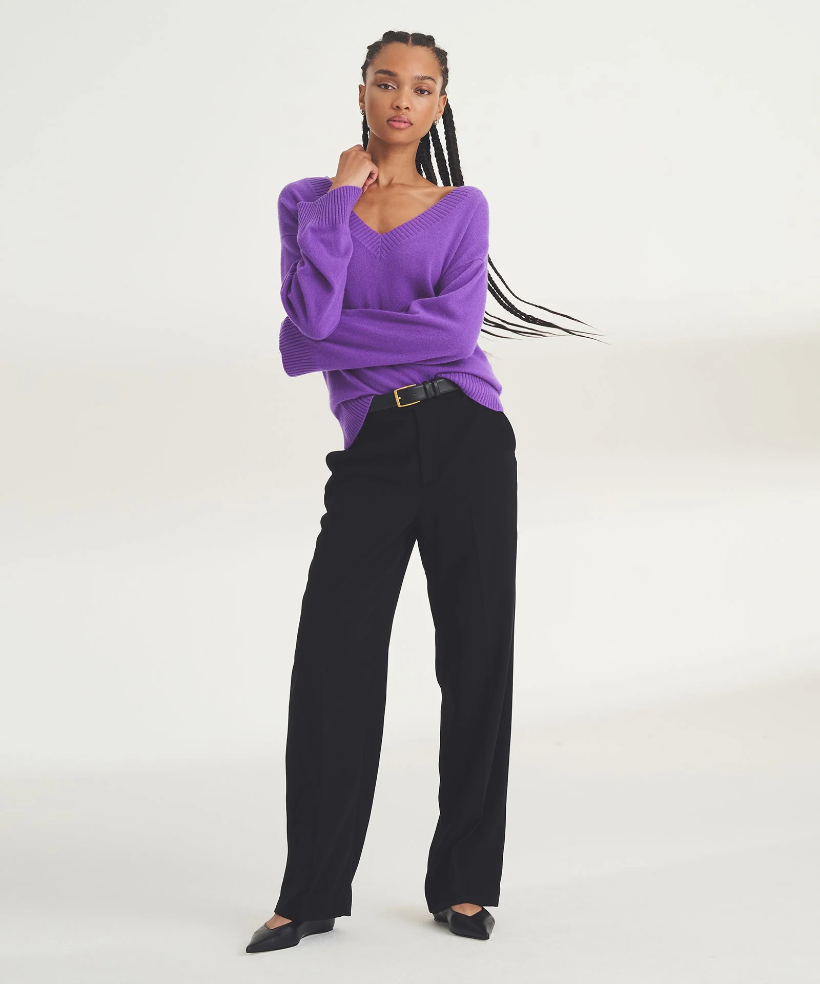 Signature Cashmere Wide Sleeve V-Neck Sweater - Image 34