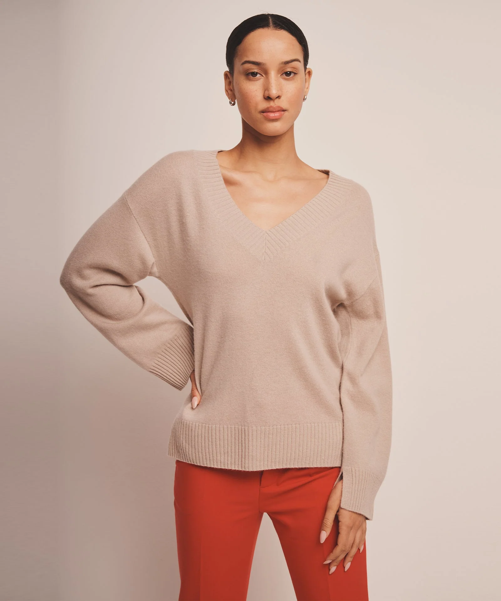 Signature Cashmere Wide Sleeve V-Neck Sweater - Image 5