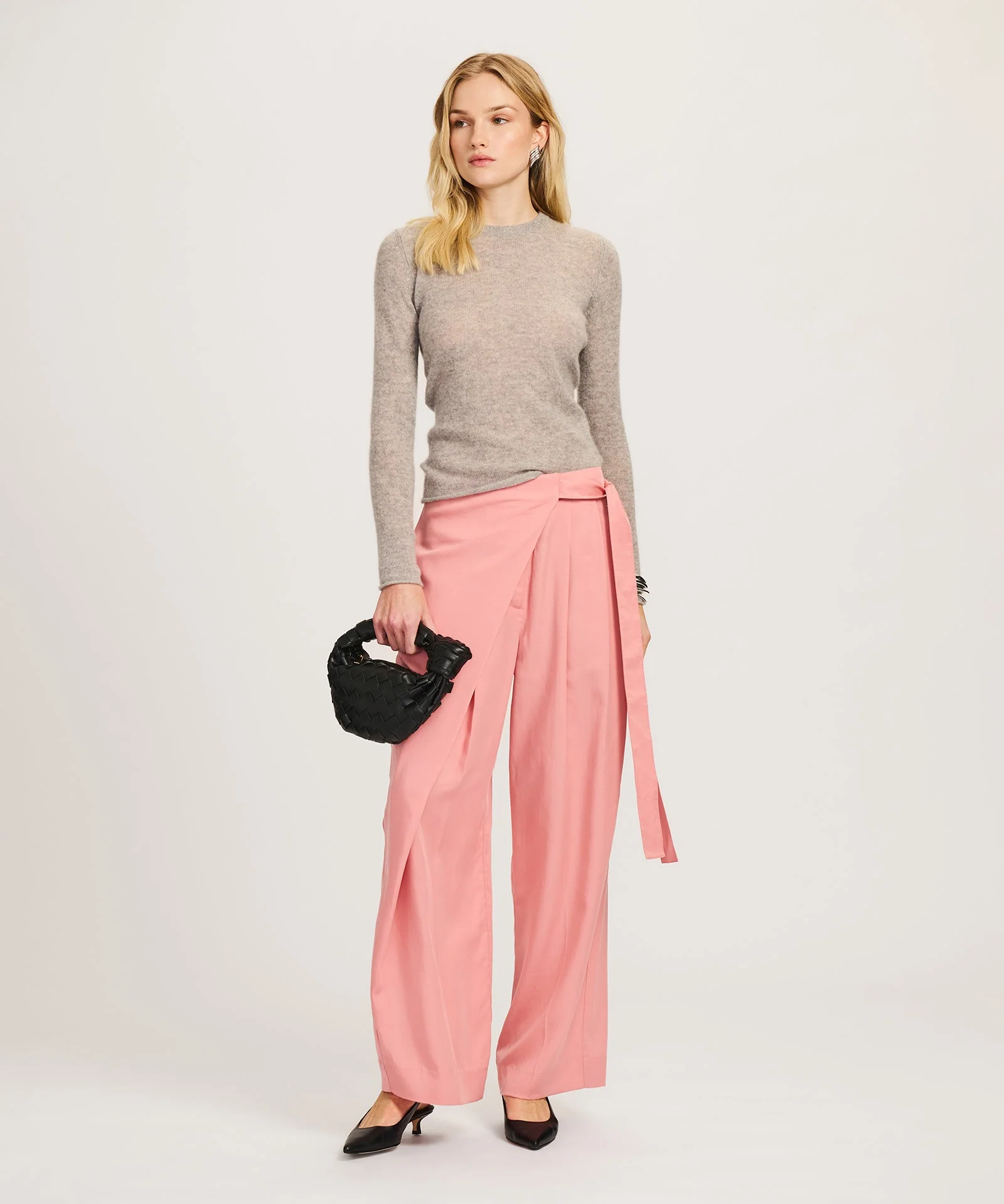 Featherweight Cashmere Slim Crewneck Sweater - Image 8