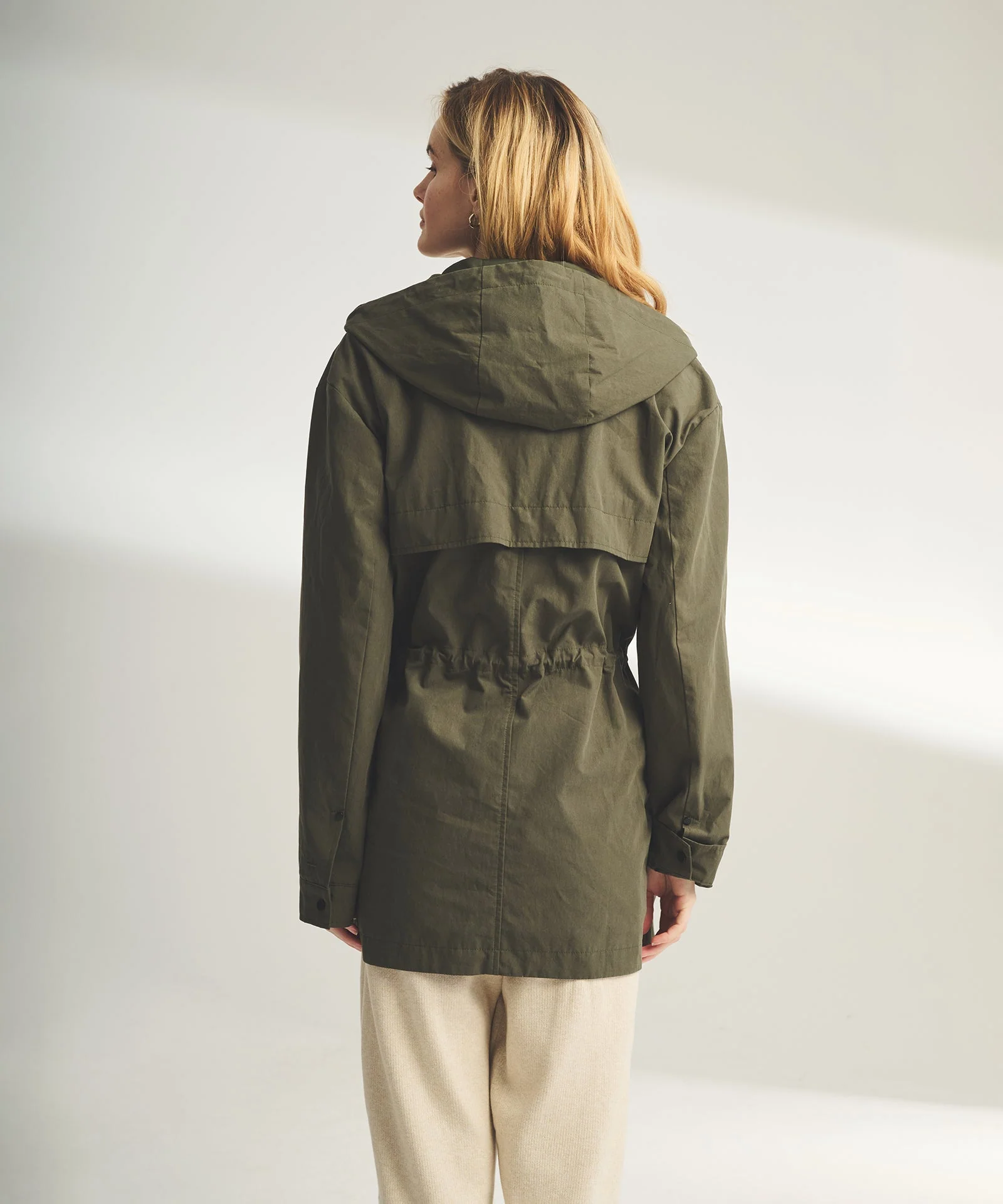 Hooded Raincoat with Removable Lining - Image 12