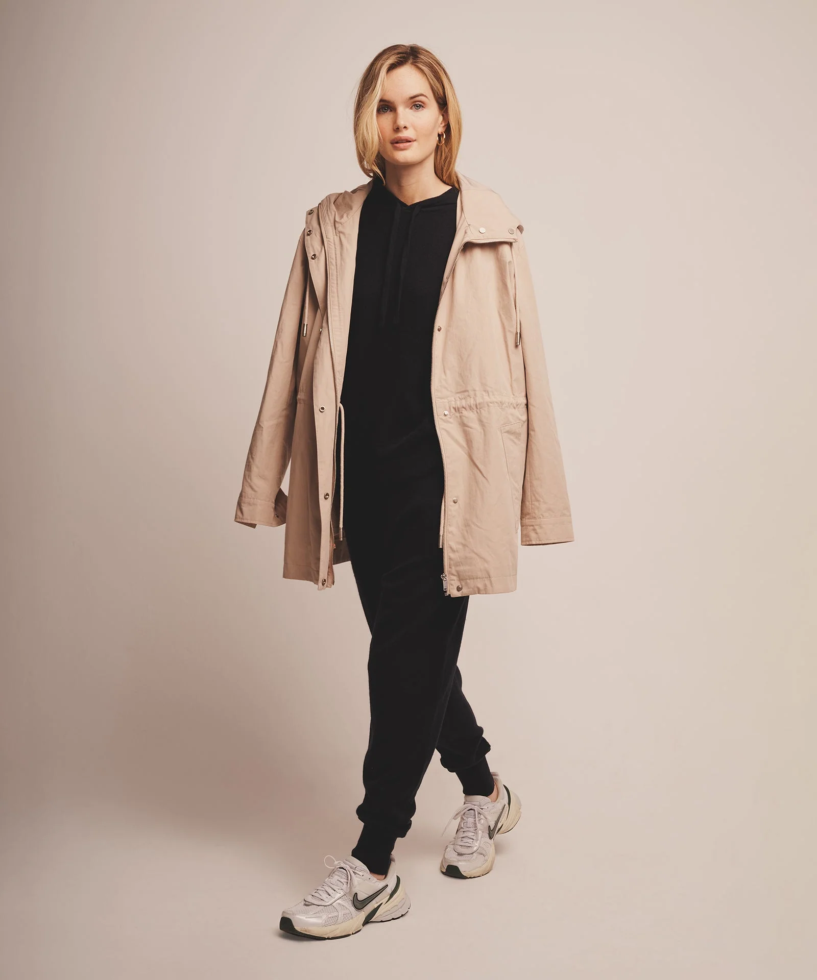 Hooded Raincoat with Removable Lining - Image 4