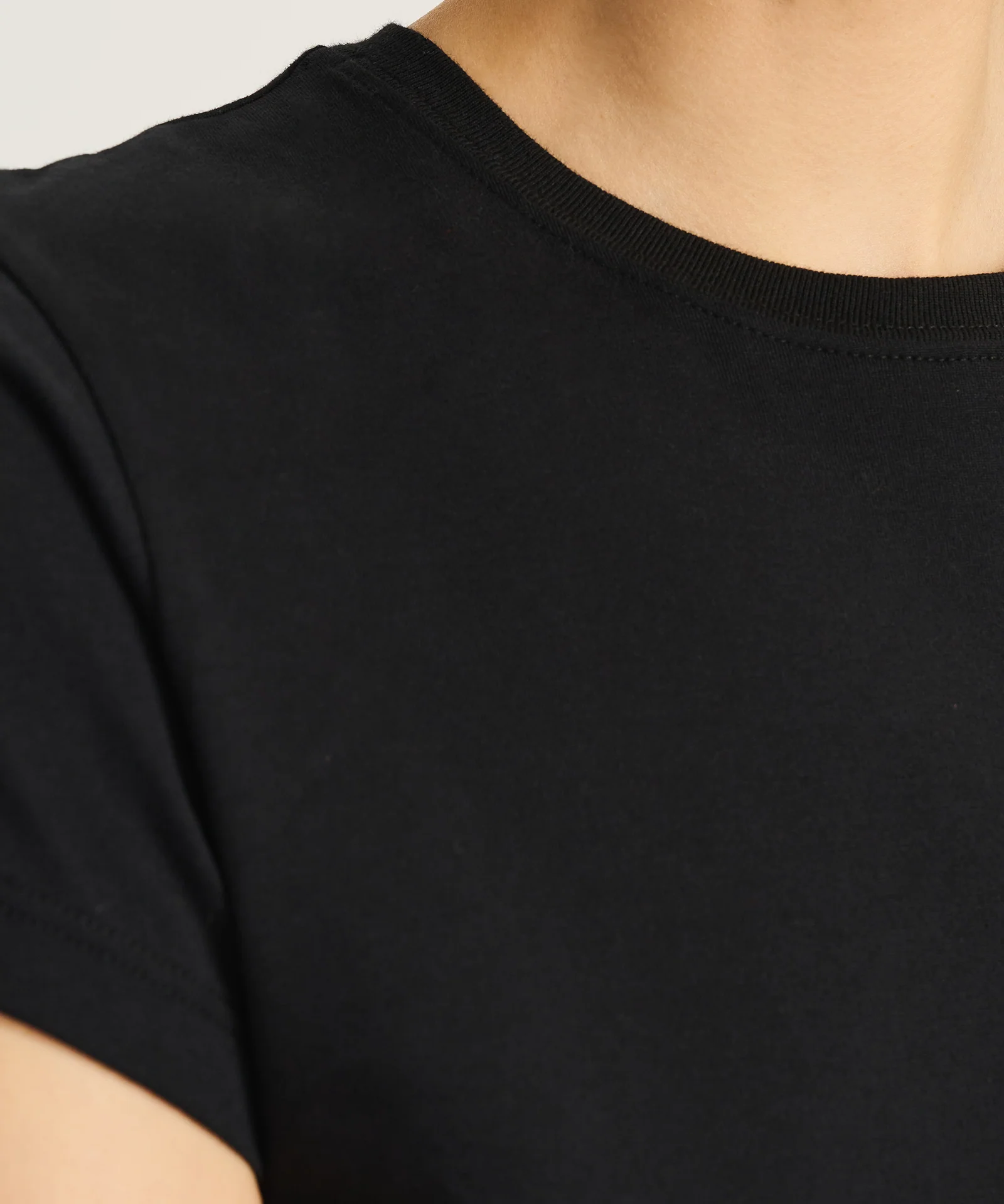 Lightweight Brushed Cotton Slim Tee - Image 18