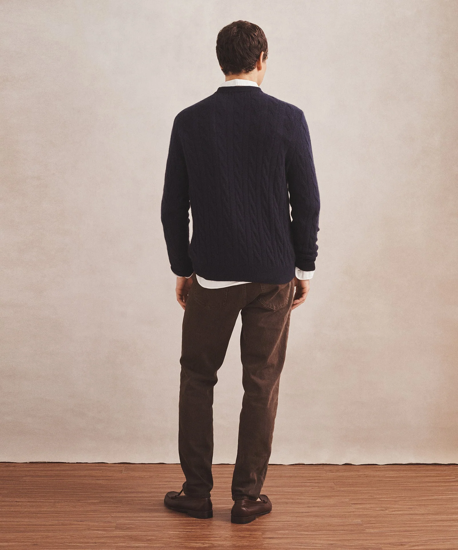 Lightweight Cashmere Cable Crewneck Sweater - Image 16