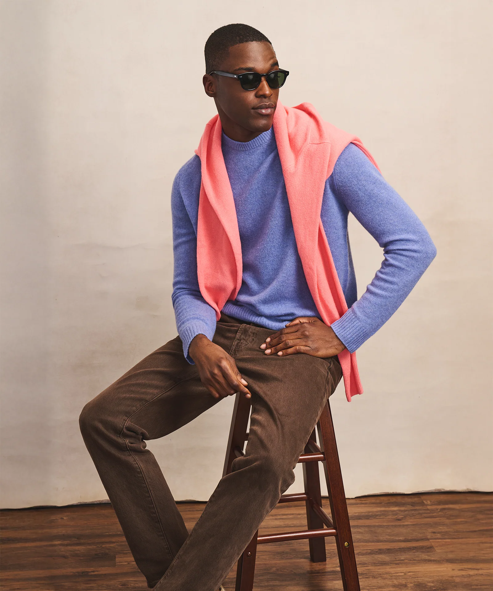 Lightweight Cashmere Crewneck Sweater - Image 3