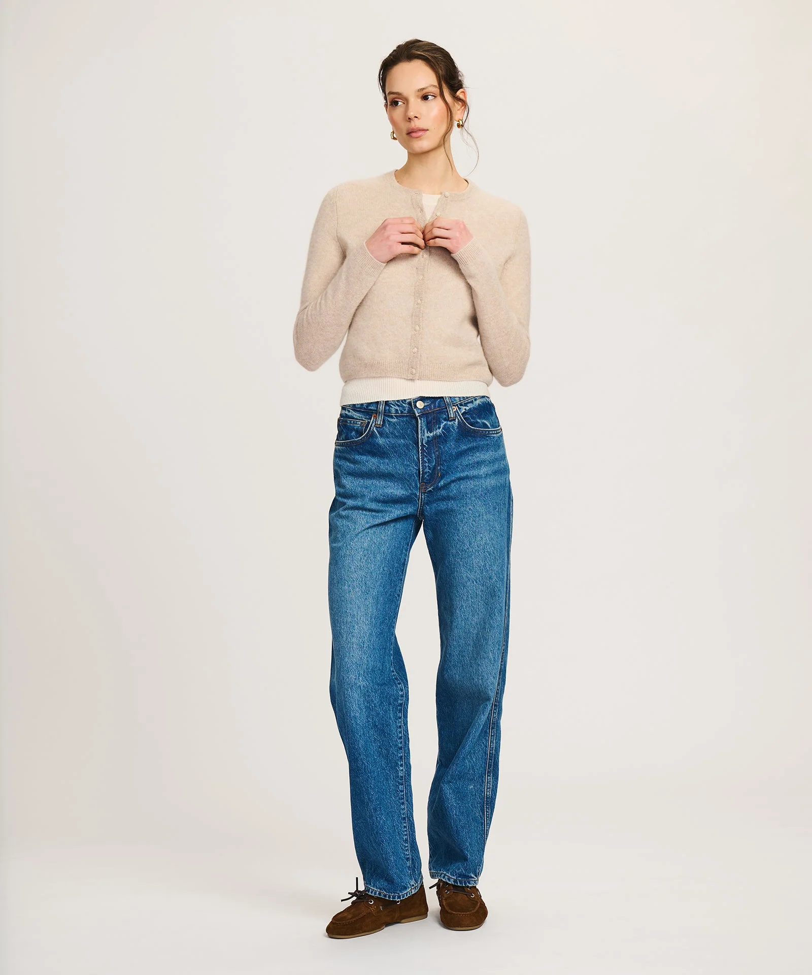 Lightweight Cashmere Cropped Cardigan - Image 13