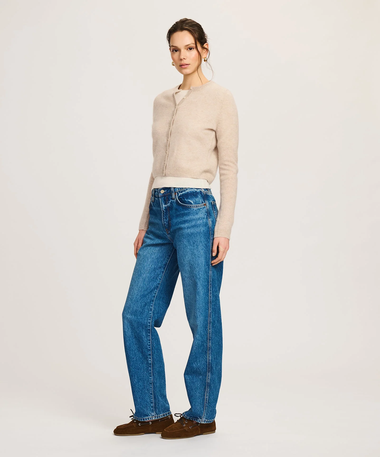Lightweight Cashmere Cropped Cardigan - Image 14