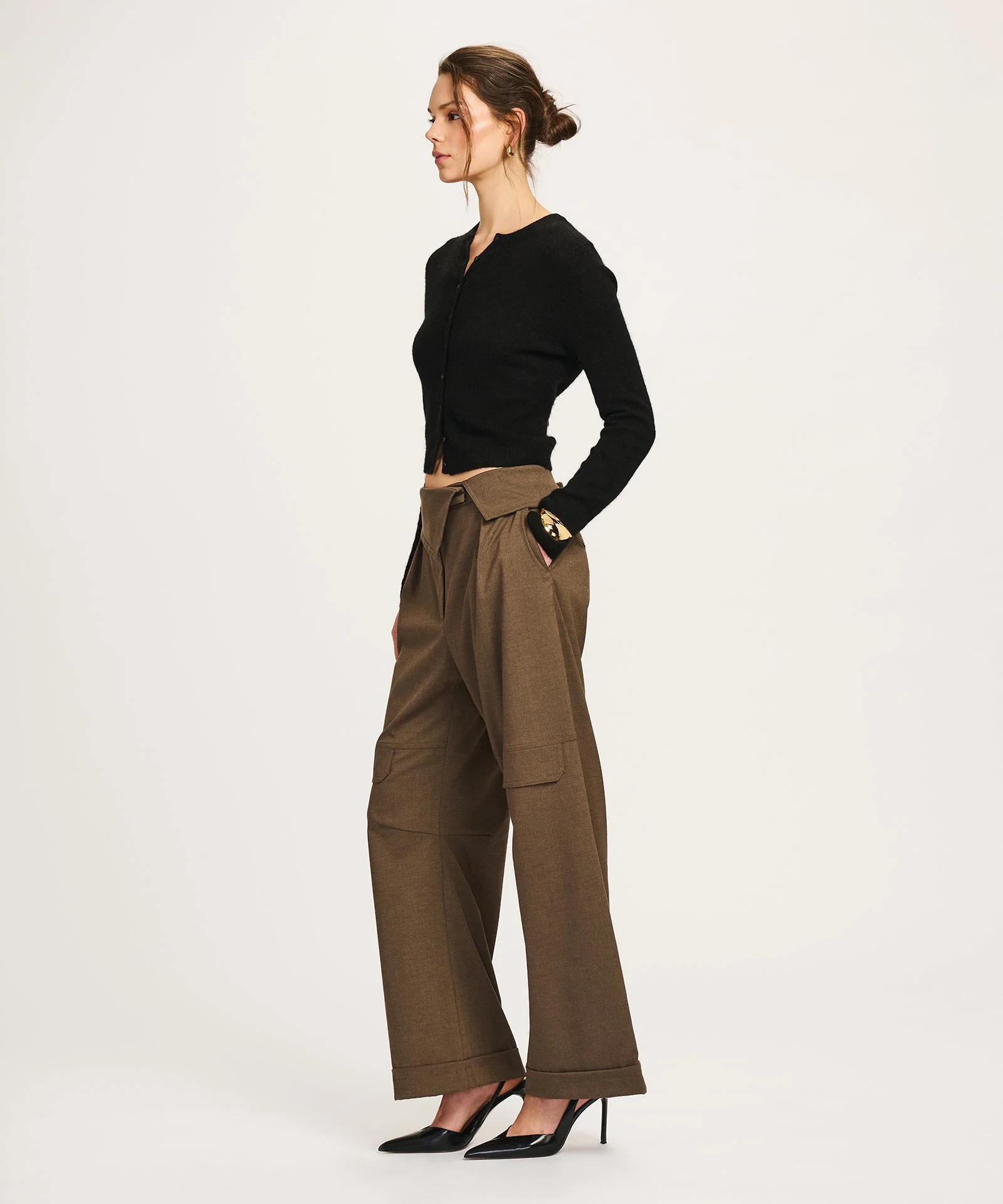 Lightweight Cashmere Cropped Cardigan - Image 6