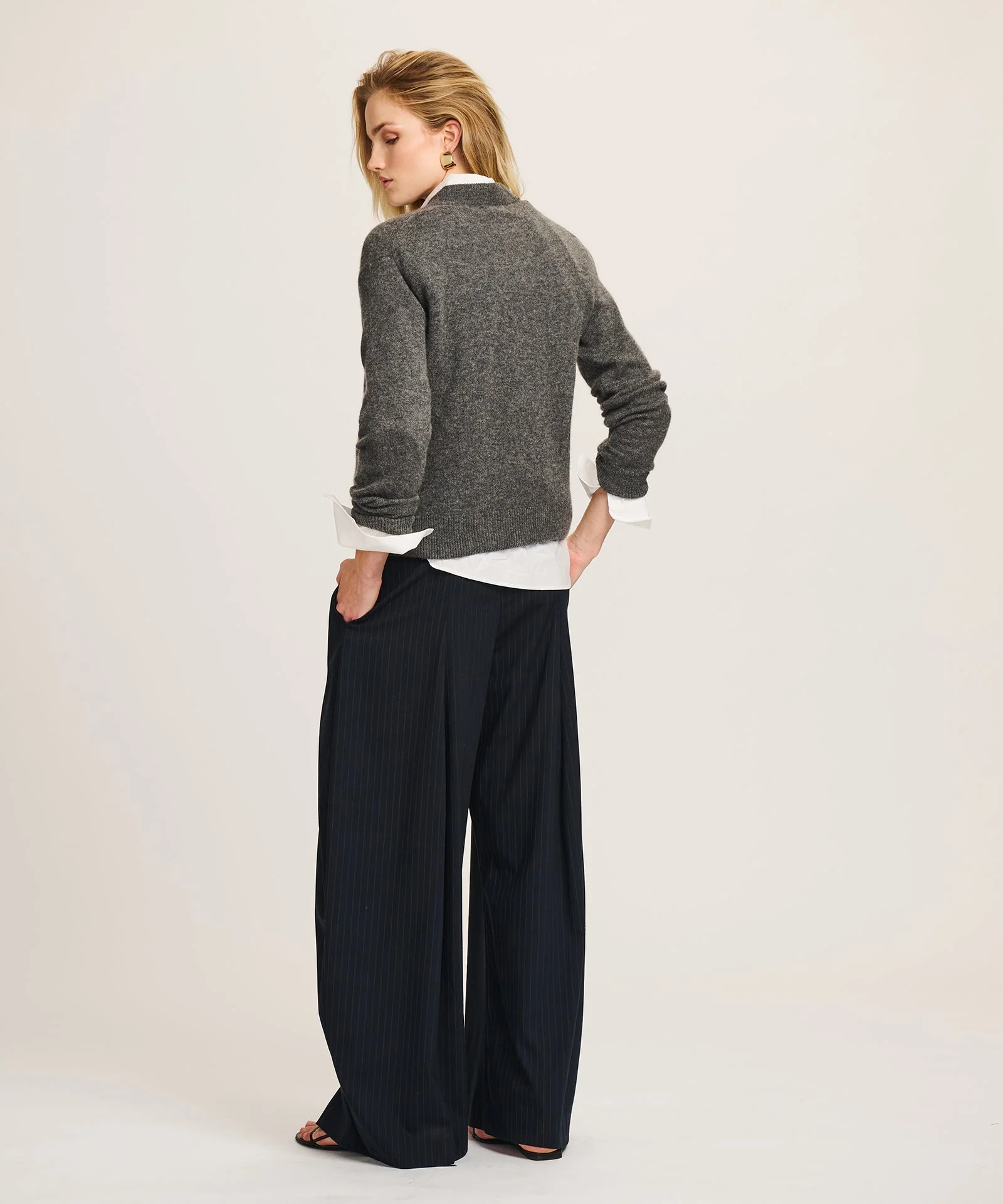 Lightweight Cashmere High V-Neck Sweater - Image 10