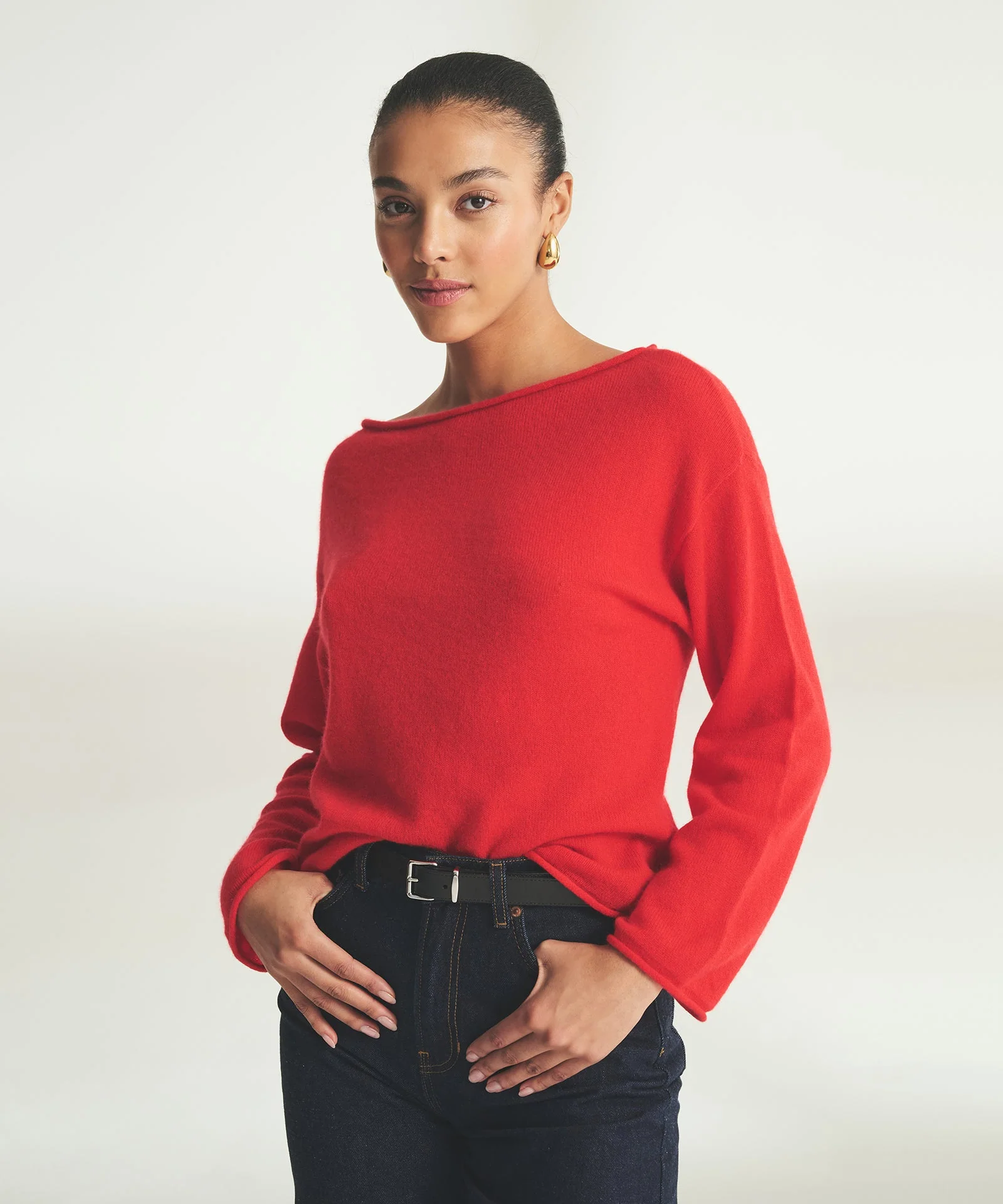 Lightweight Cashmere Relaxed Boatneck Sweater - Image 10