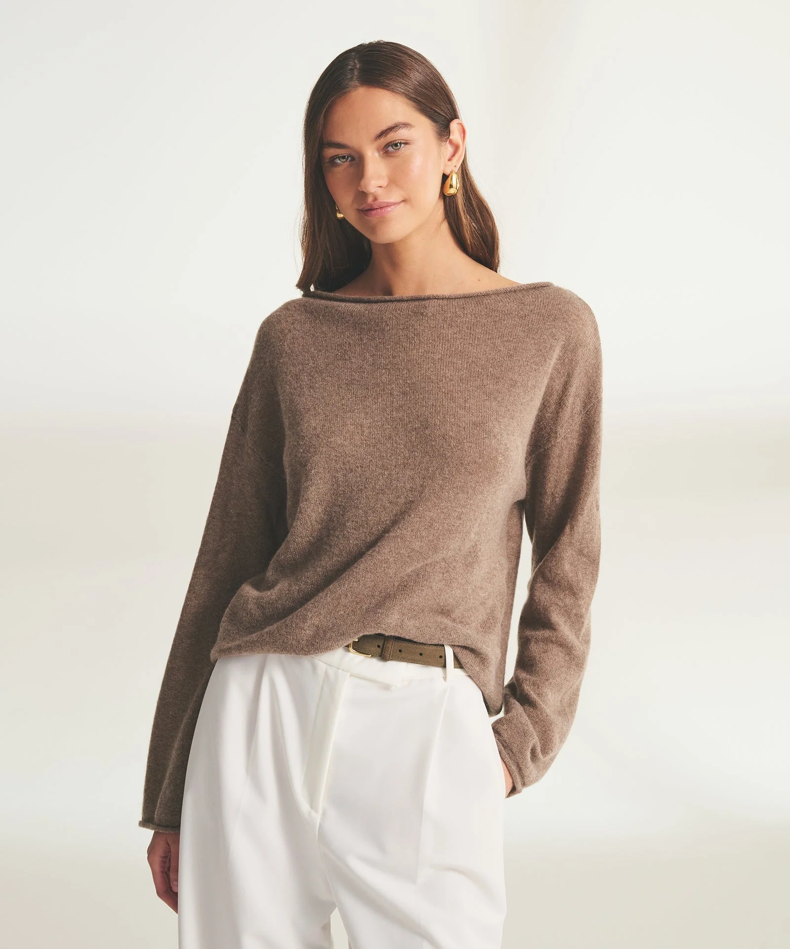 Lightweight Cashmere Relaxed Boatneck Sweater - Image 15