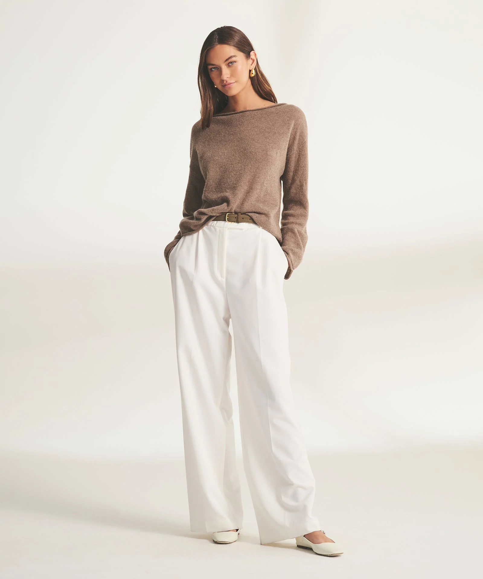 Lightweight Cashmere Relaxed Boatneck Sweater - Image 18