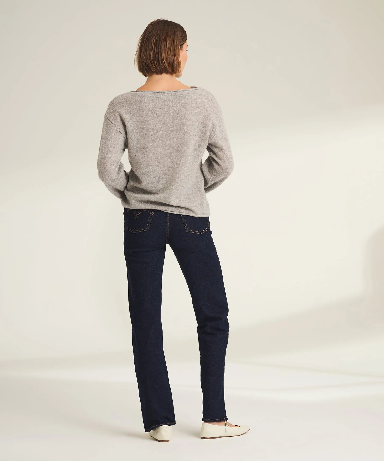 Lightweight Cashmere Relaxed Boatneck Sweater - Image 32
