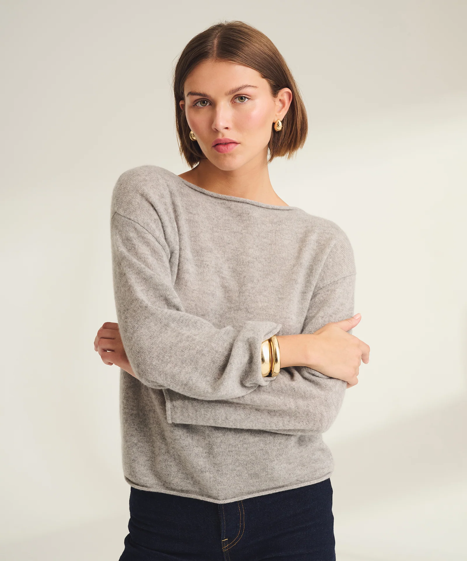 Lightweight Cashmere Relaxed Boatneck Sweater - Image 6