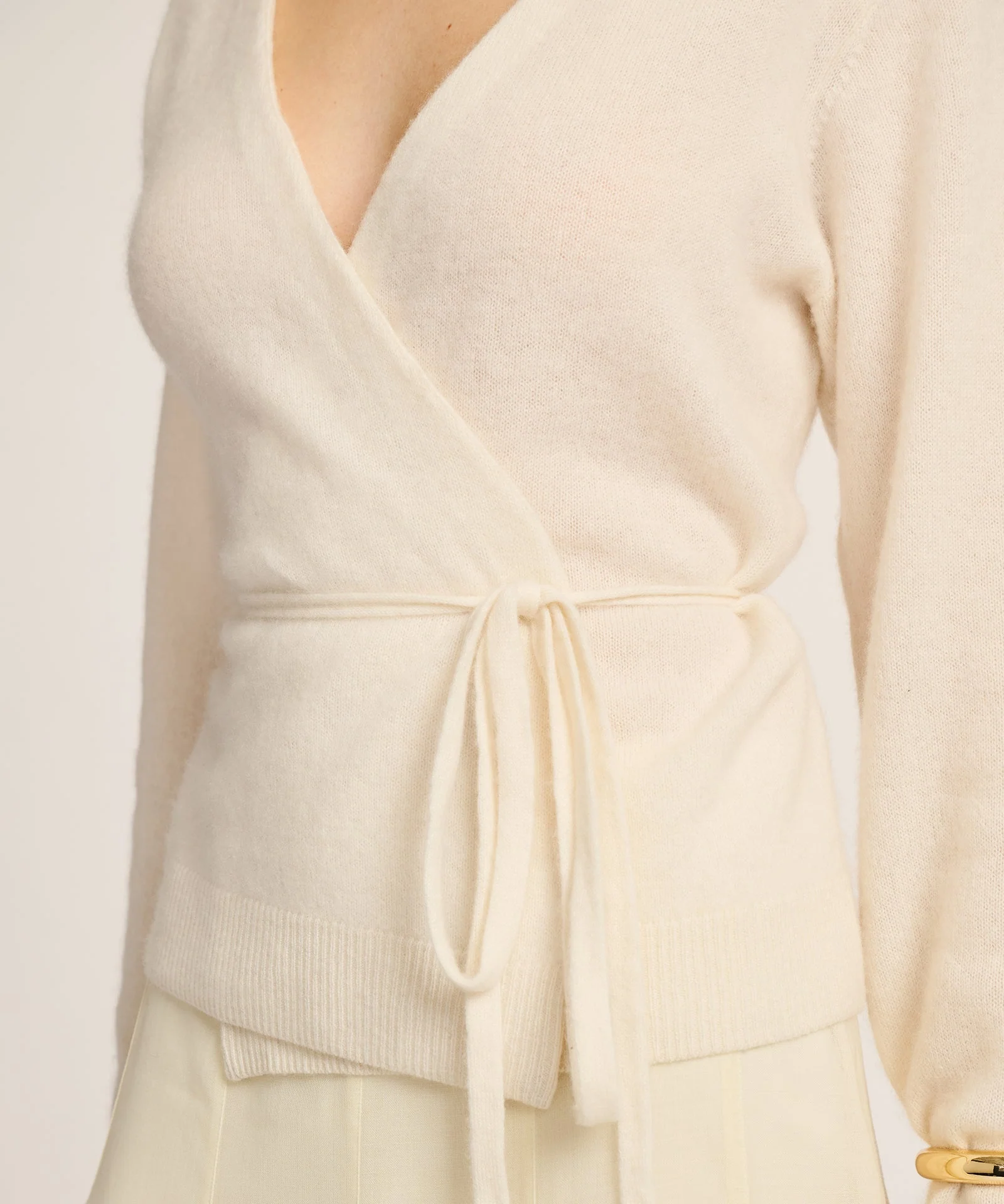 Lightweight Cashmere Wrap Top - Image 3