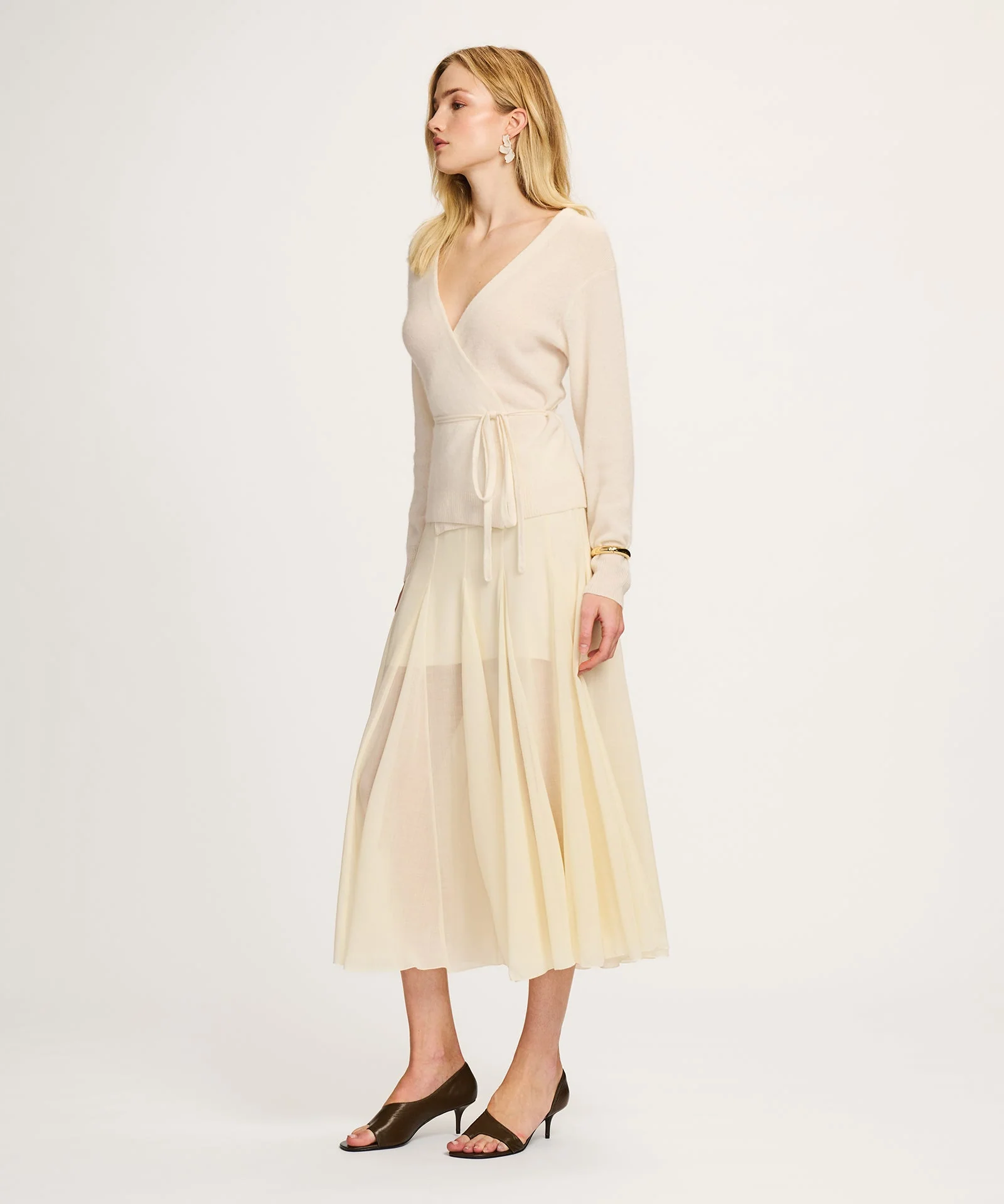 Lightweight Cashmere Wrap Top - Image 5