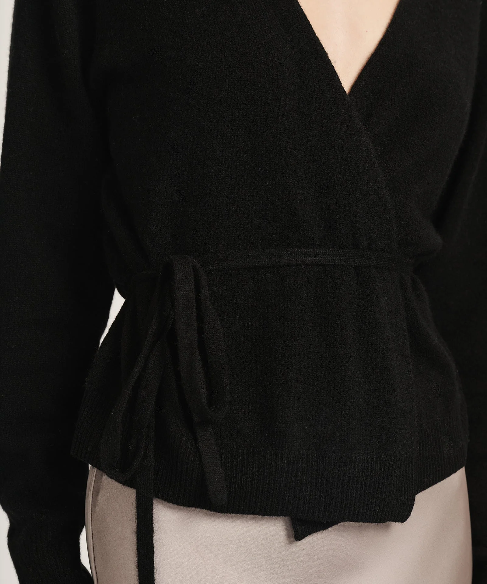 Lightweight Cashmere Wrap Top - Image 9