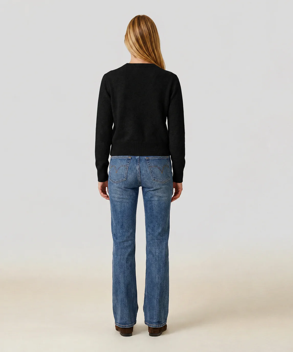 Cashmere Long Sleeve Cropped Pullover - Image 9
