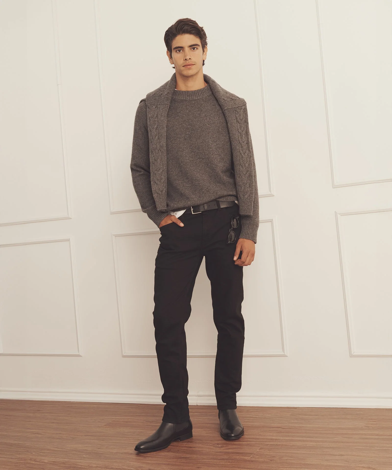 Luxe Cashmere Raglan Crewneck - Image 23