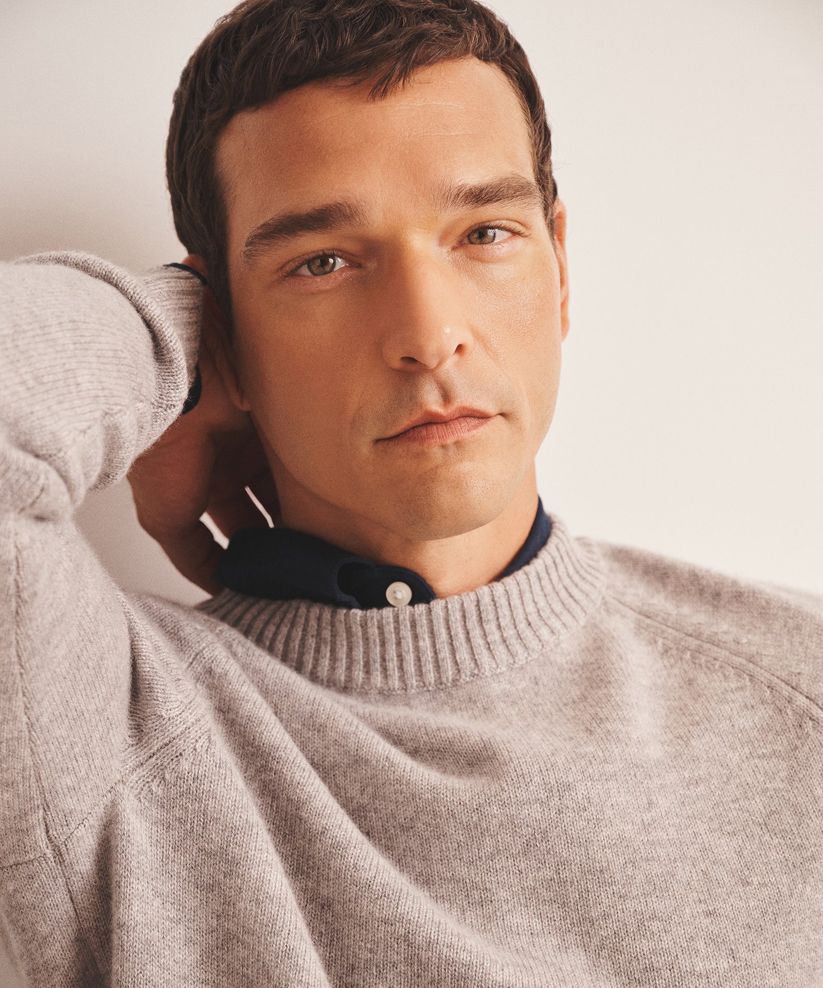 Luxe Cashmere Raglan Crewneck - Image 33