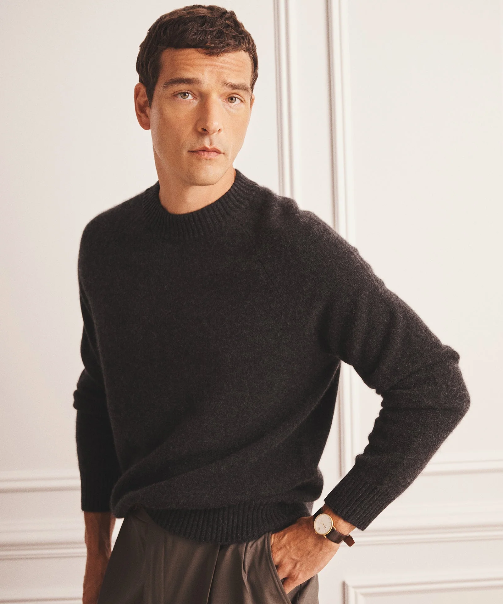Luxe Cashmere Raglan Crewneck - Image 48