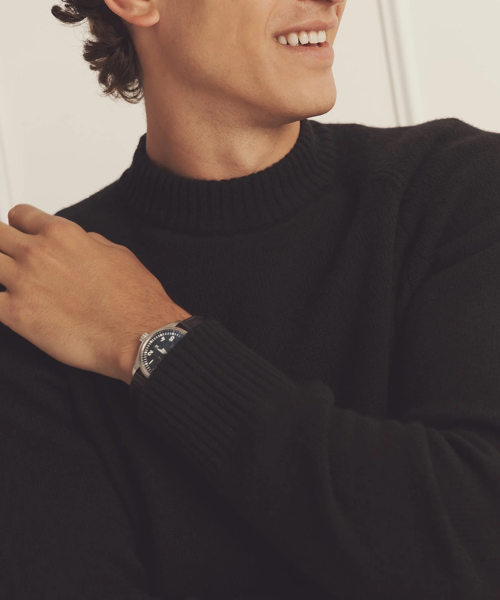 Luxe Cashmere Raglan Crewneck - Image 6