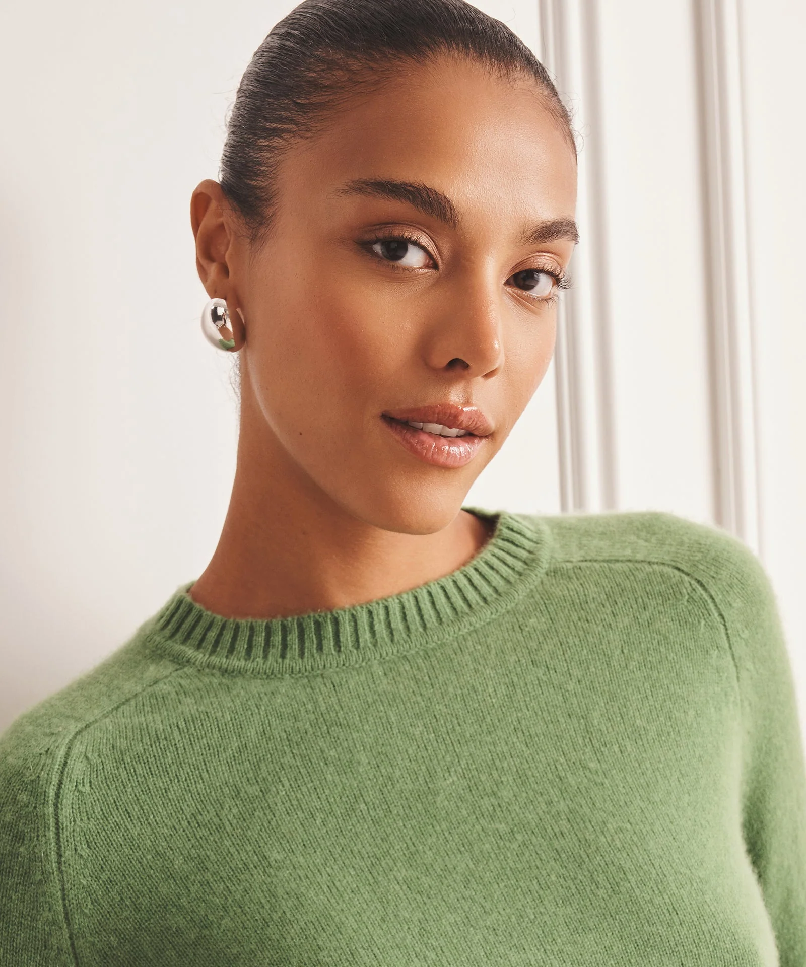 Saddle Cashmere Crewneck Sweater - Image 33