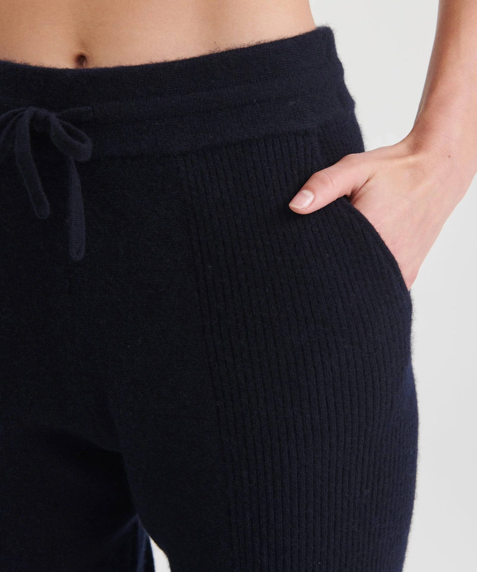 Cashmino Jogger - Image 8