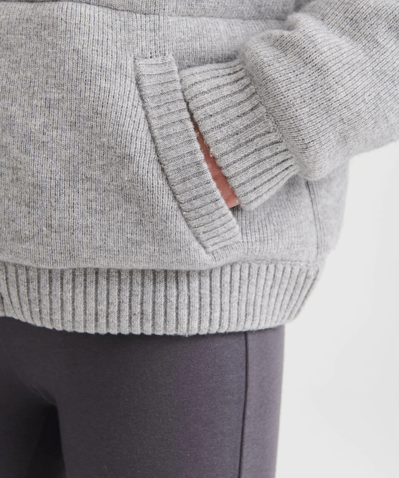 Merino Cashmere Puffer Jacket - Image 15