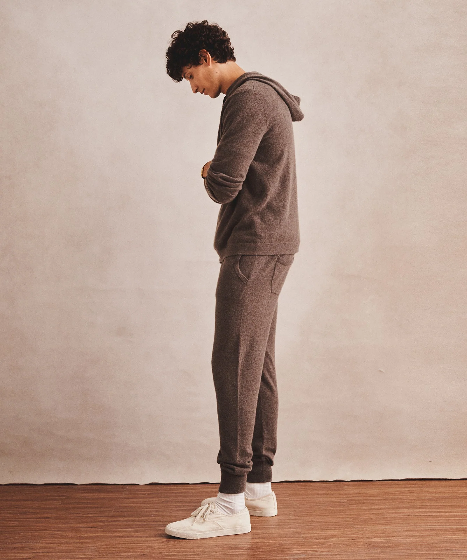 Signature Cashmere Jogger - Image 11