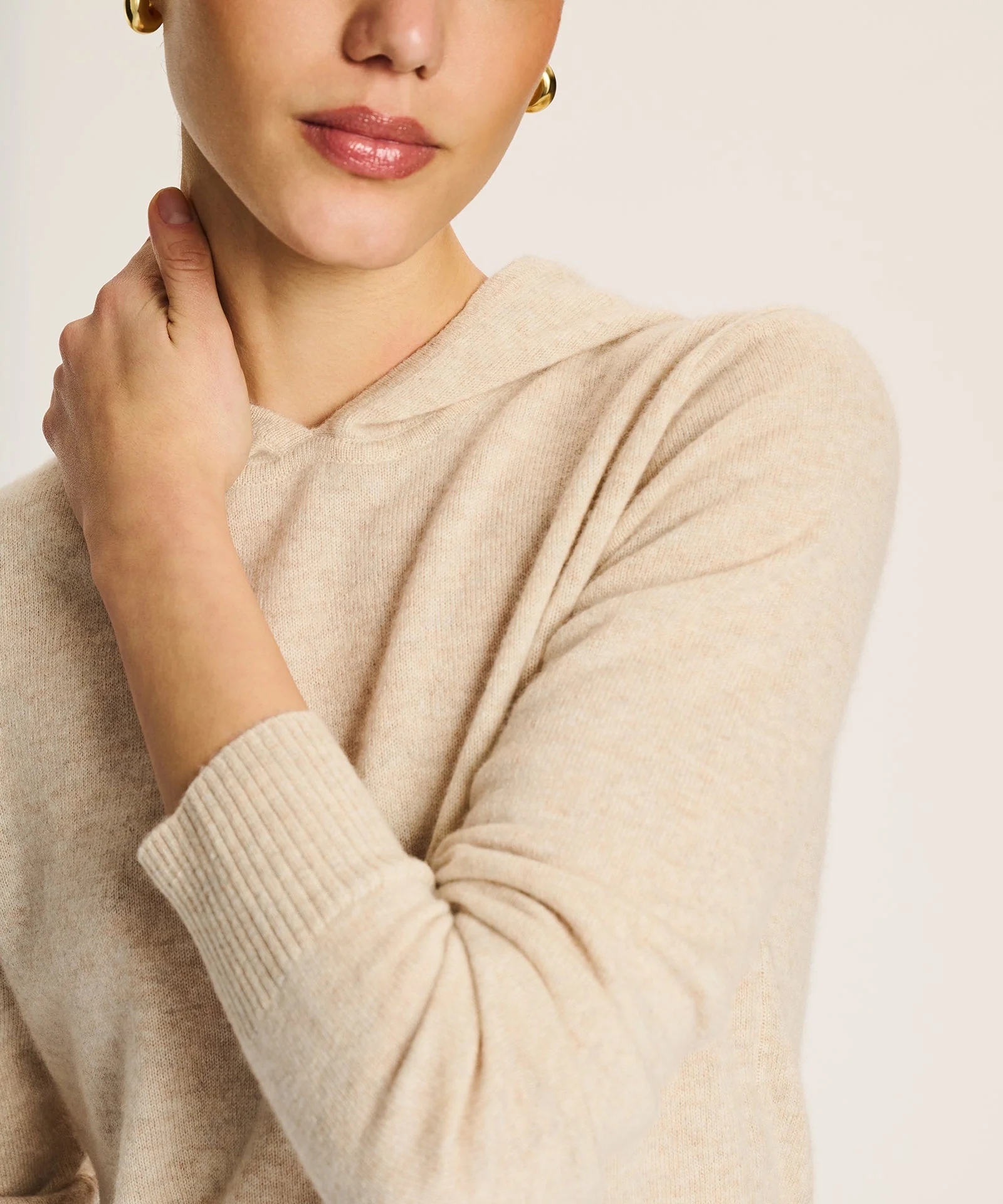 Signature Cashmere Cropped Hoodie - Image 15