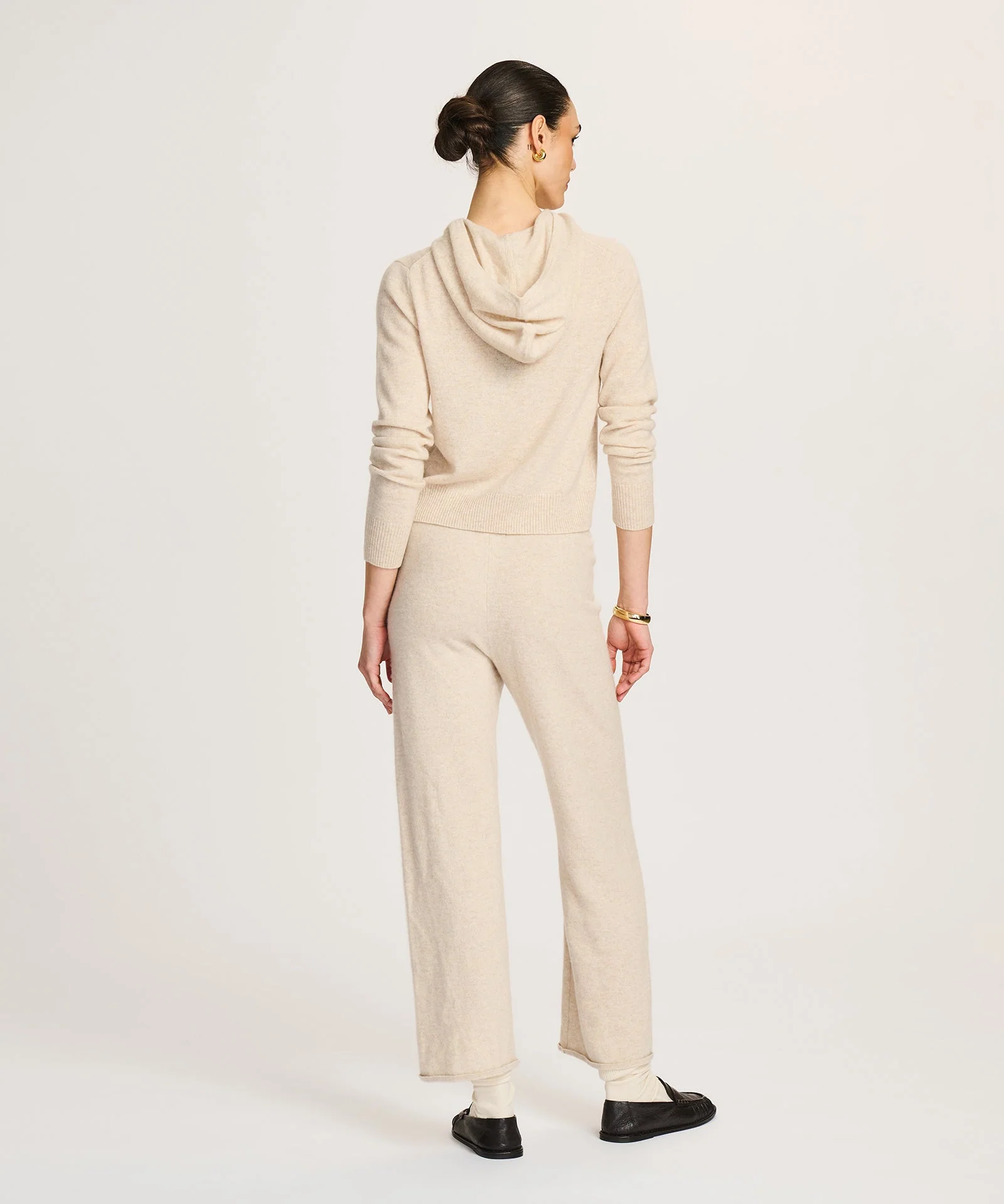 Signature Cashmere Cropped Hoodie - Image 17