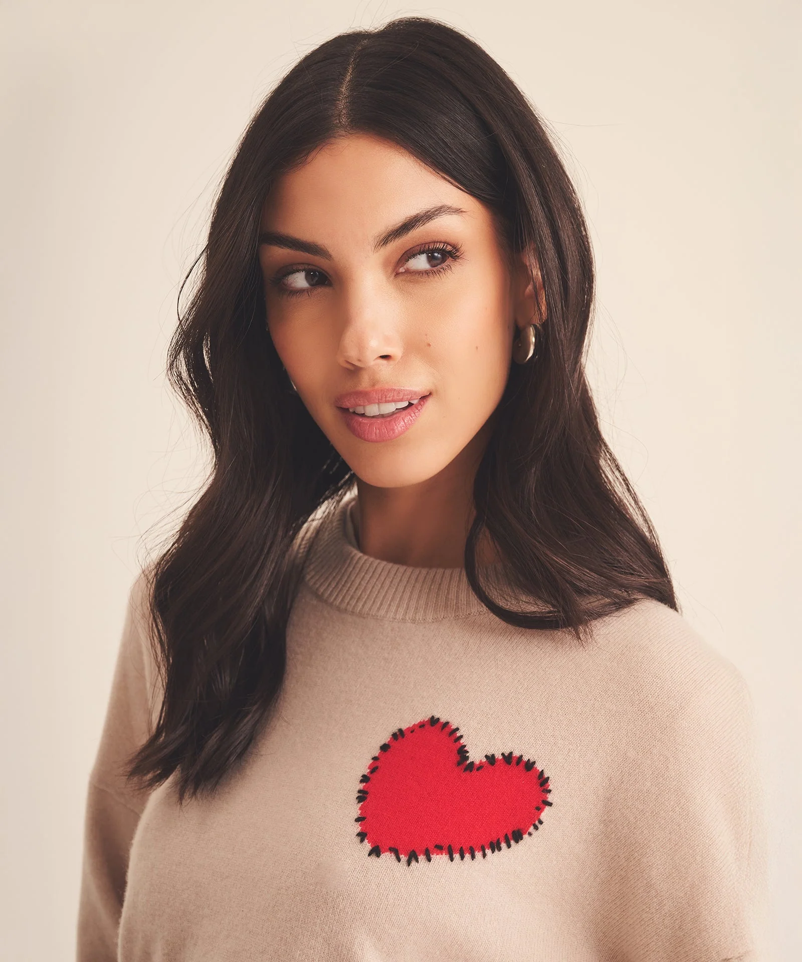 Signature Cashmere Embroidered Heart Sweater - Image 11