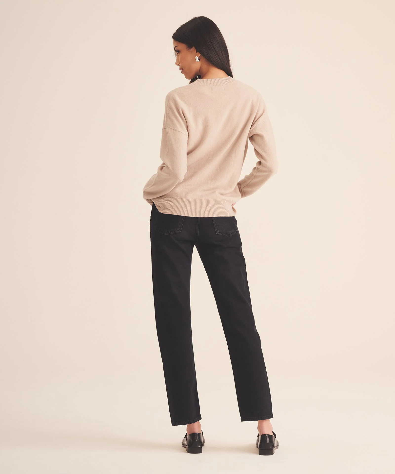 Signature Cashmere Embroidered Heart Sweater - Image 12